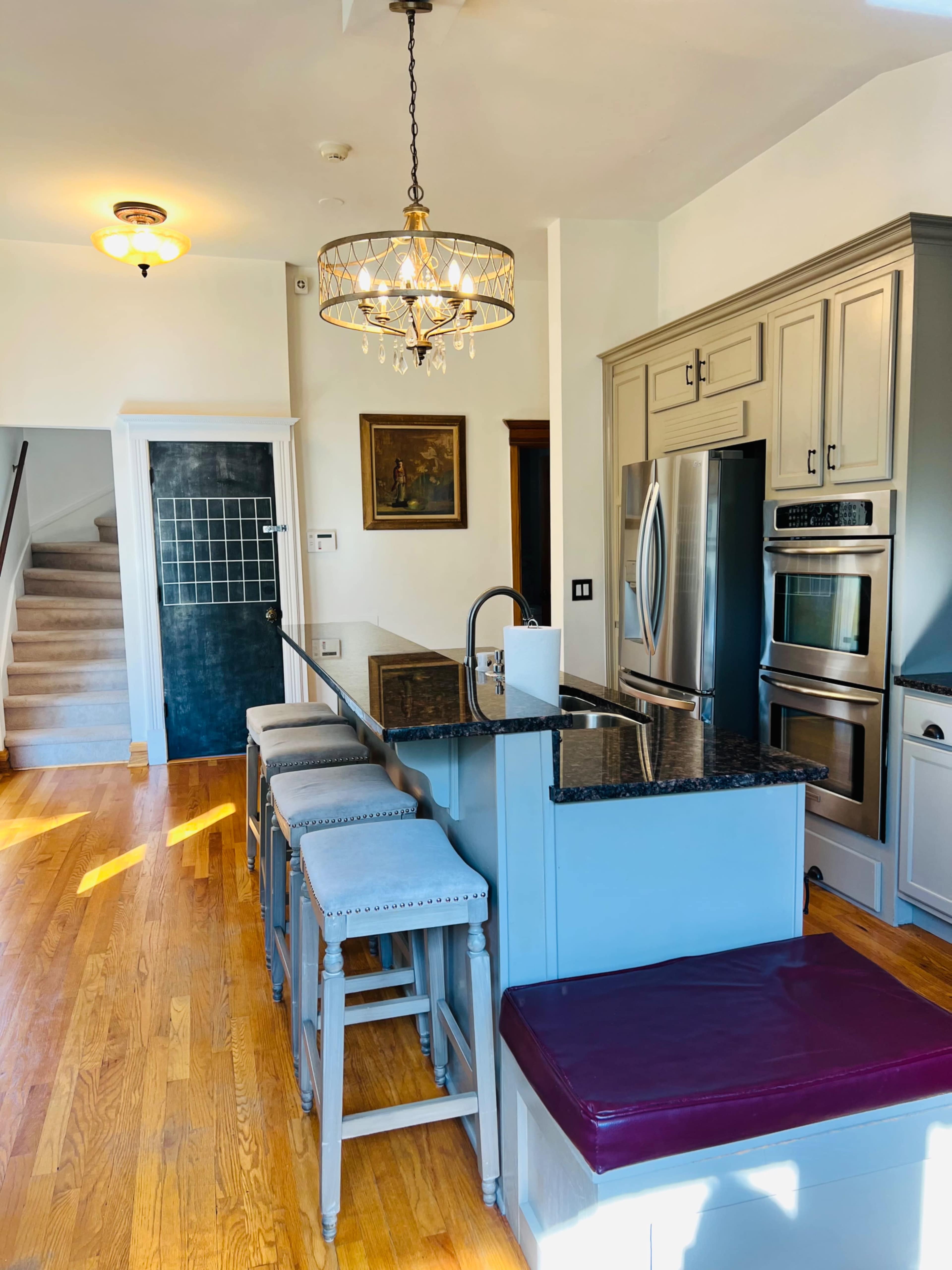 Luxe Downtown Historic Victorian, A+ Location Image in Oak Park Township, Oak Park, IL