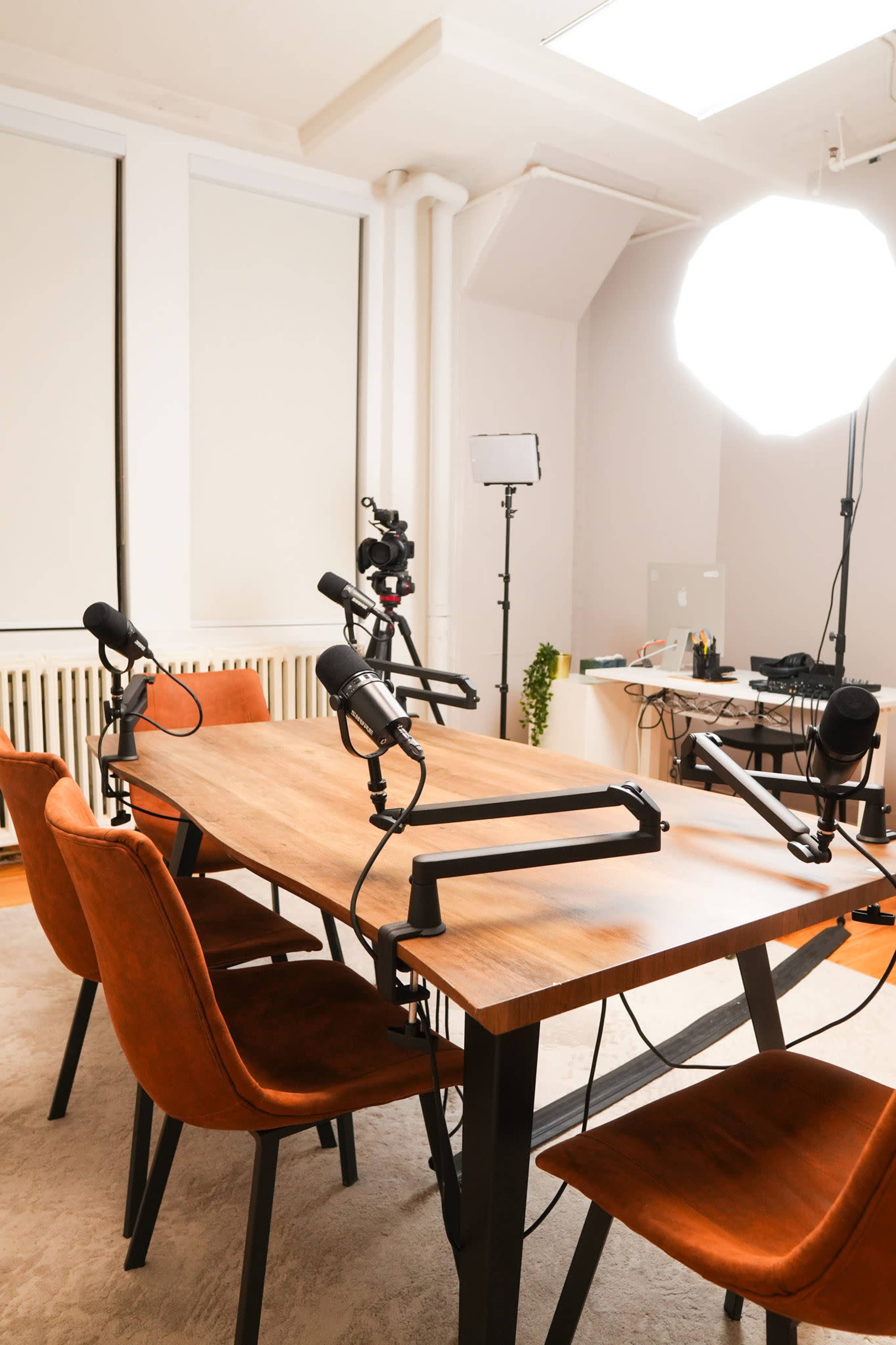 Podcast Studio Toronto Image in Downtown Toronto, Toronto, ON