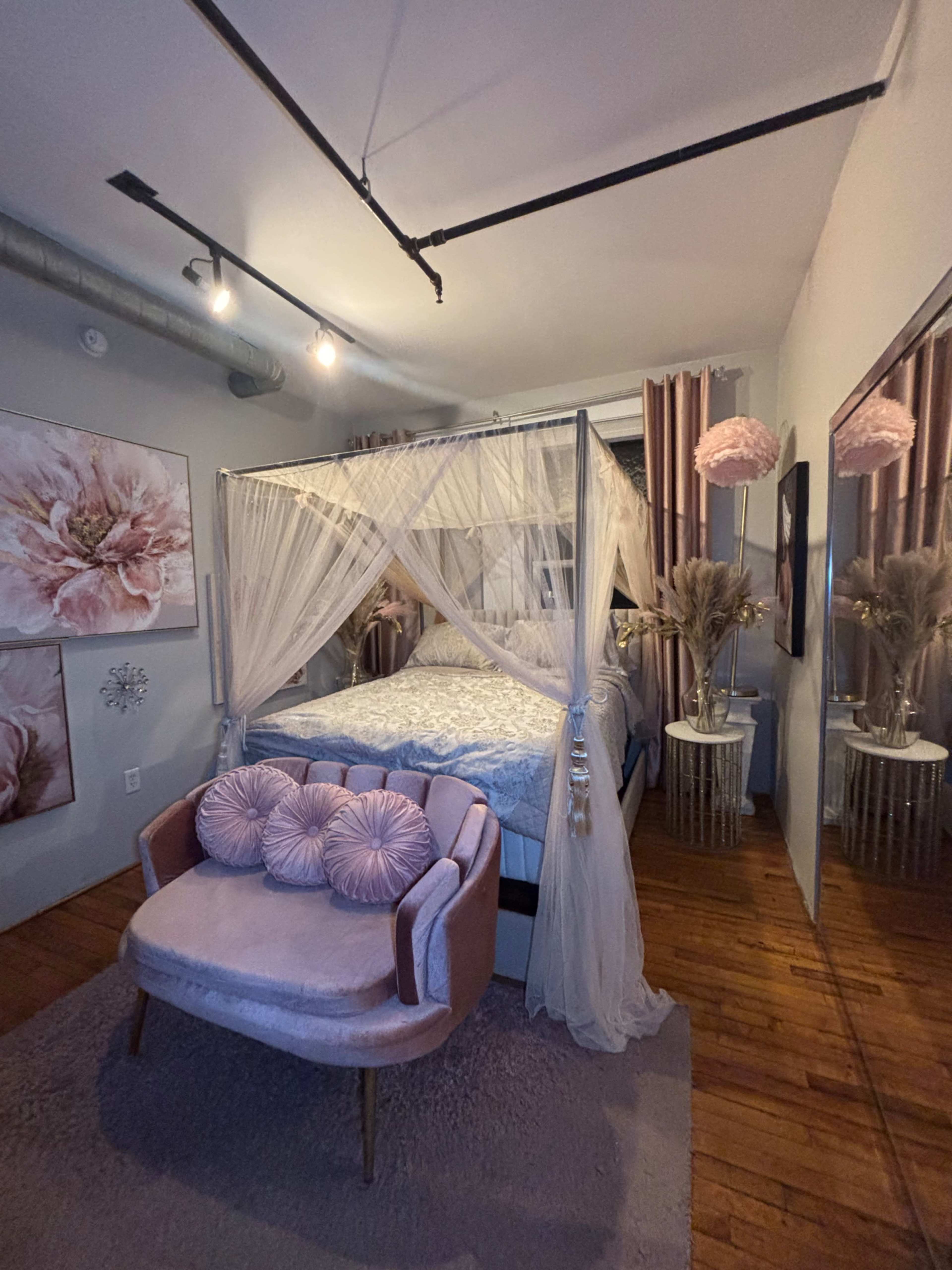 Fabulous Pink Downtown Loft Image in Downtown Houston, Houston, TX