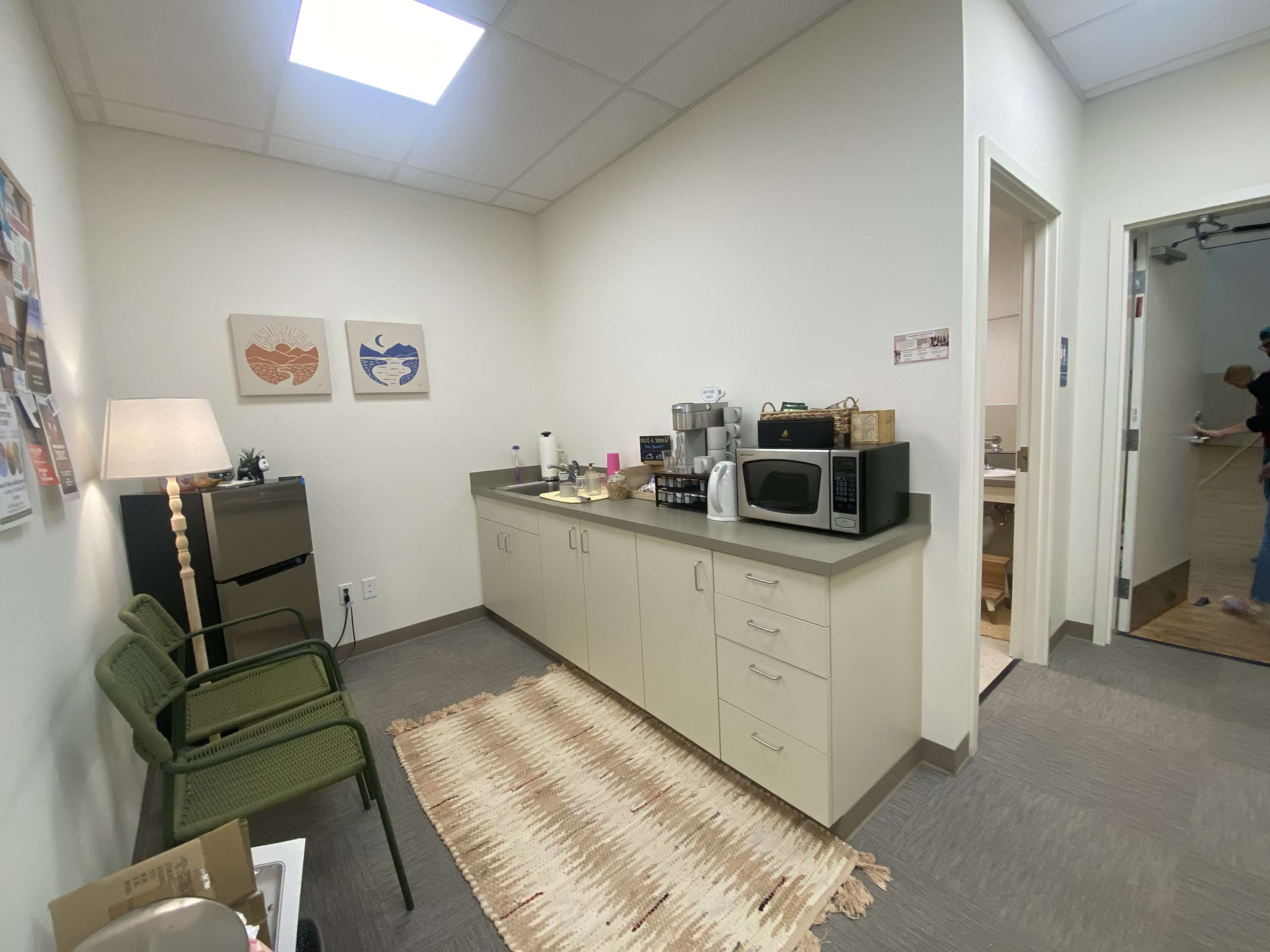 Convenient Studio Space with Cozy Vibes Image in Puget, Bellingham, WA