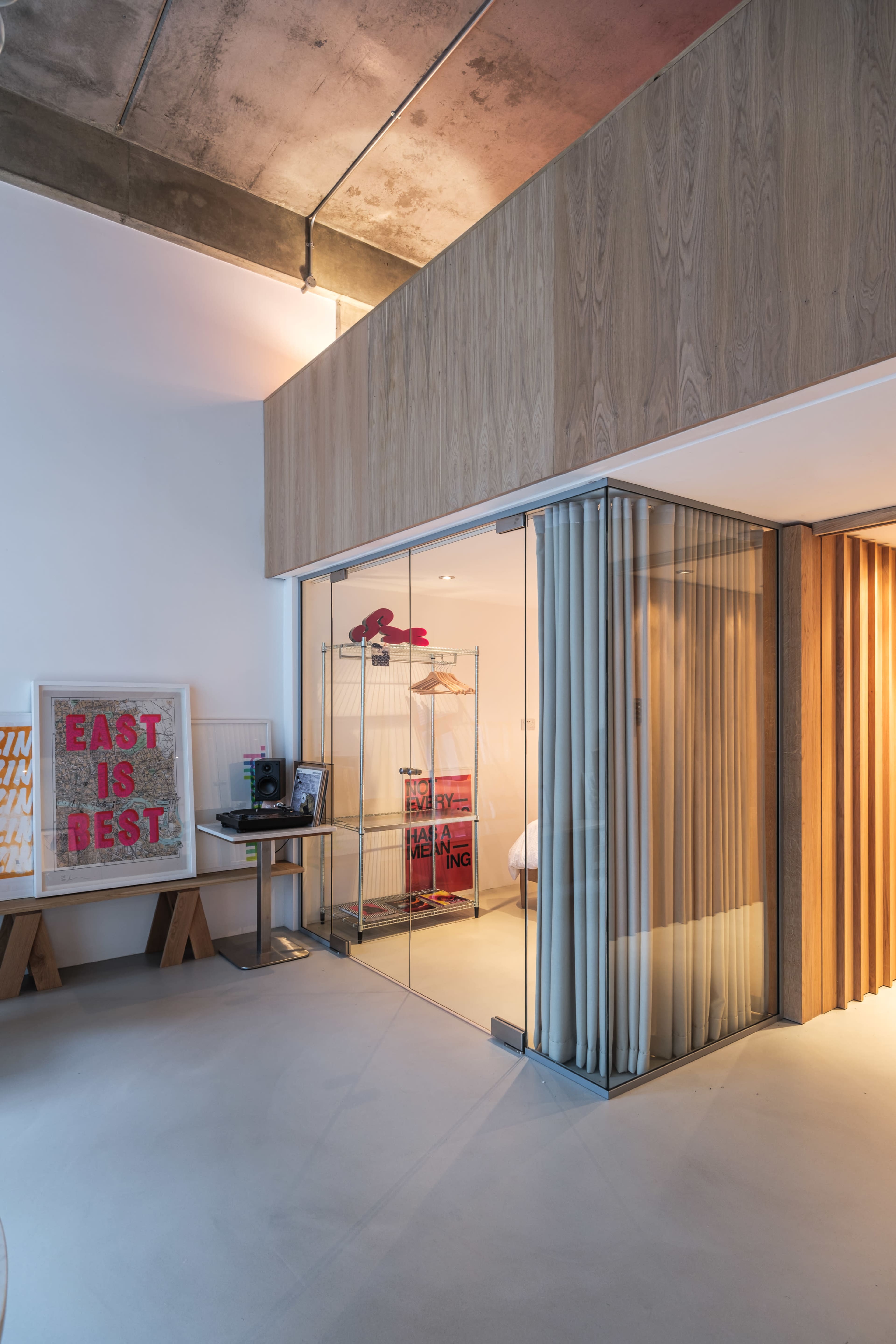 Modern and minimalist East London duplex with natural light Image in Haggerston, London, ENG