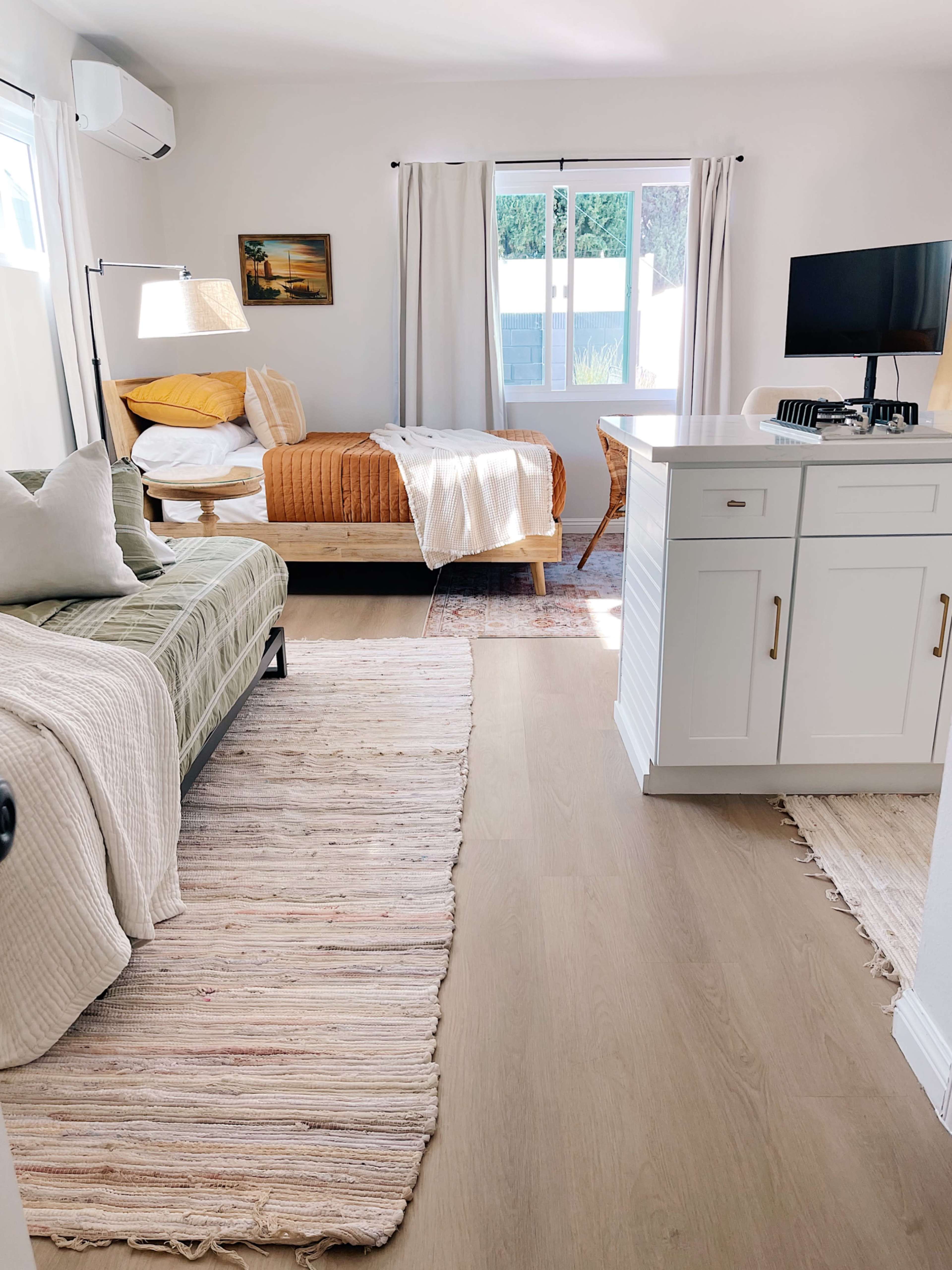 Bungalow Studio Image in Sherwood Forest & Thistle Development, Anaheim, CA