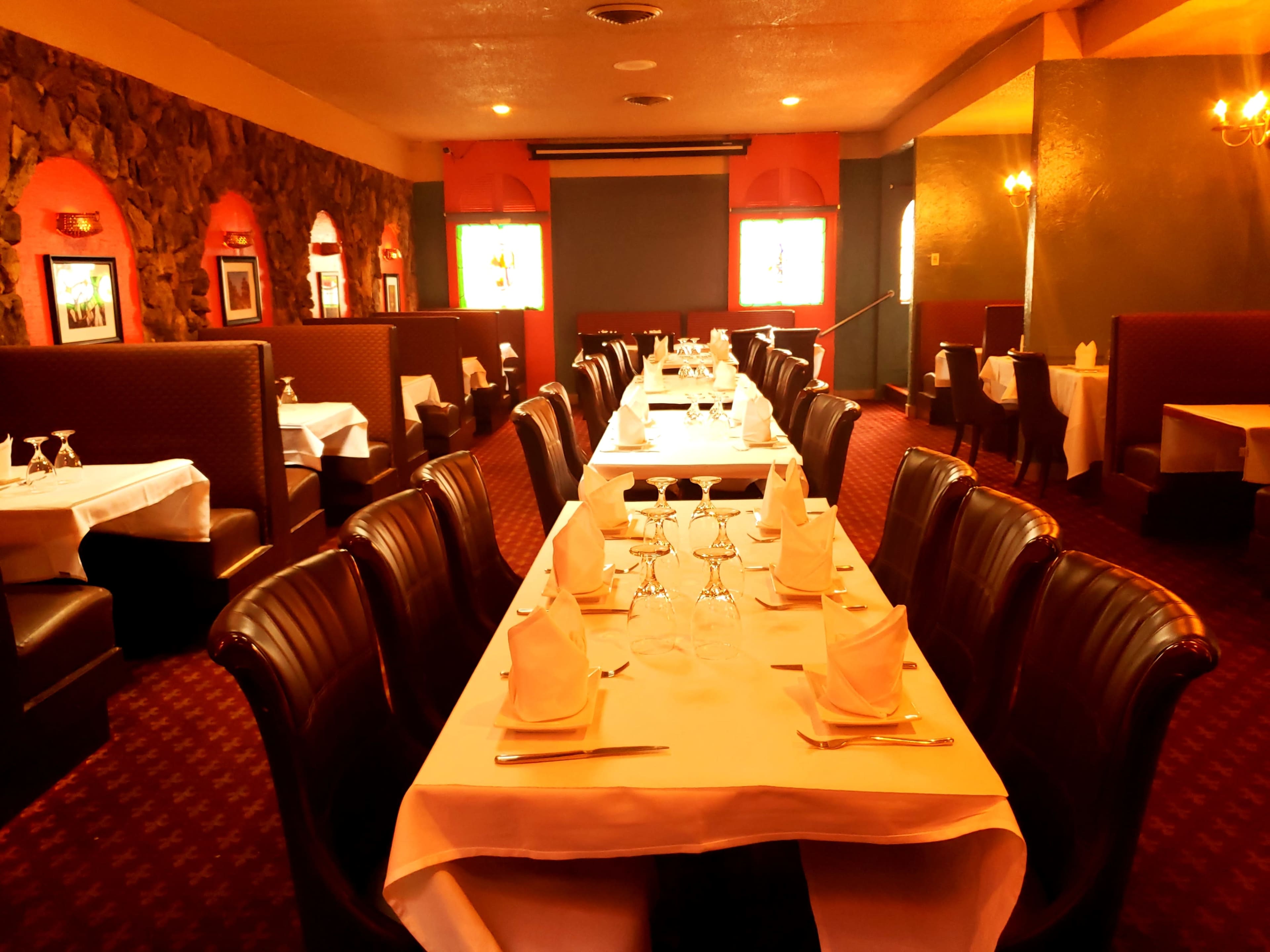 Semi-private Restaurant & Bar Image in Millbrae, Millbrae, CA