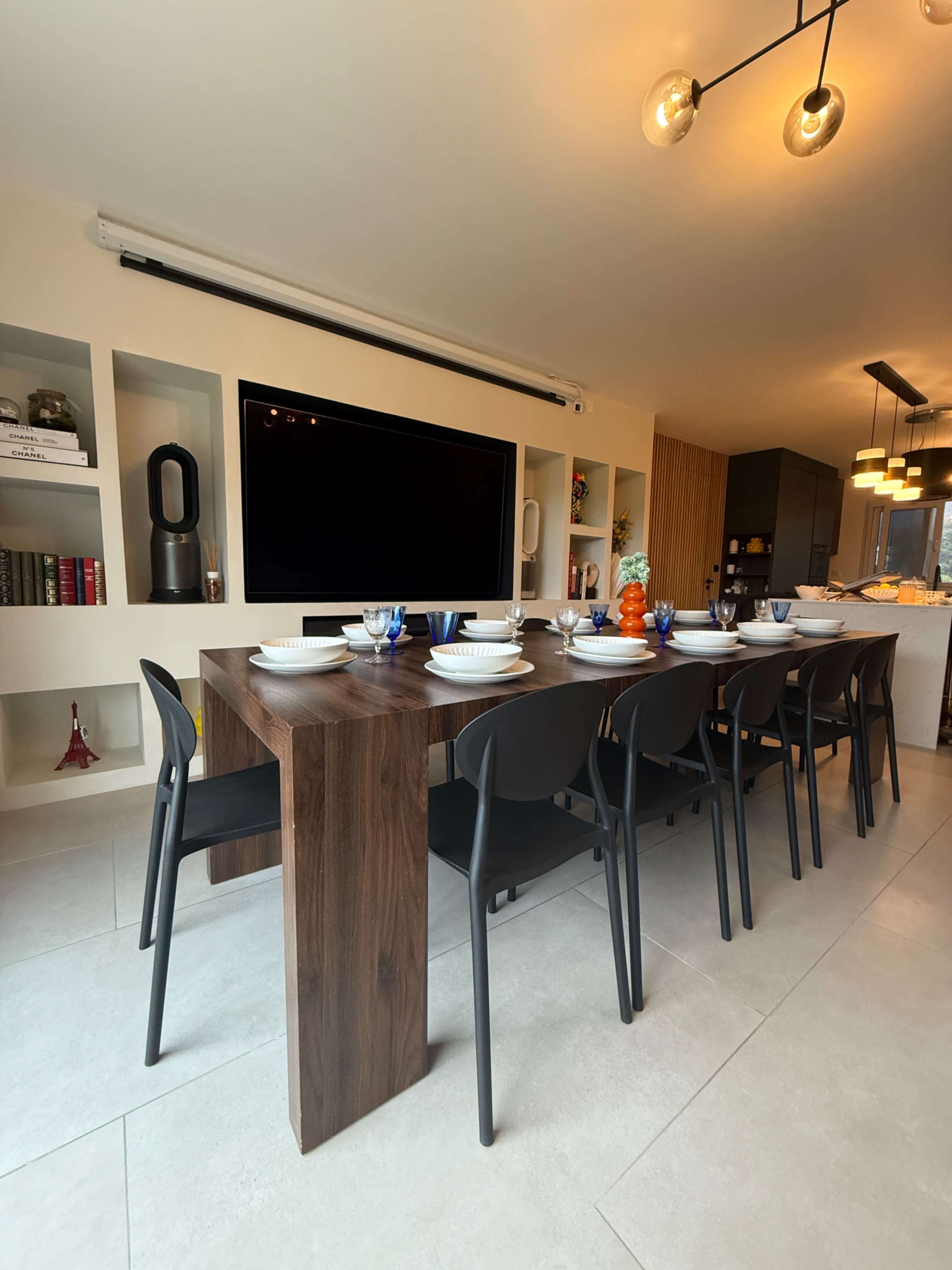 Lieu de tournage gaming/geek tout équipé en domotique dans un lieu calme avec très grand jardin Image in , Moncé en belin