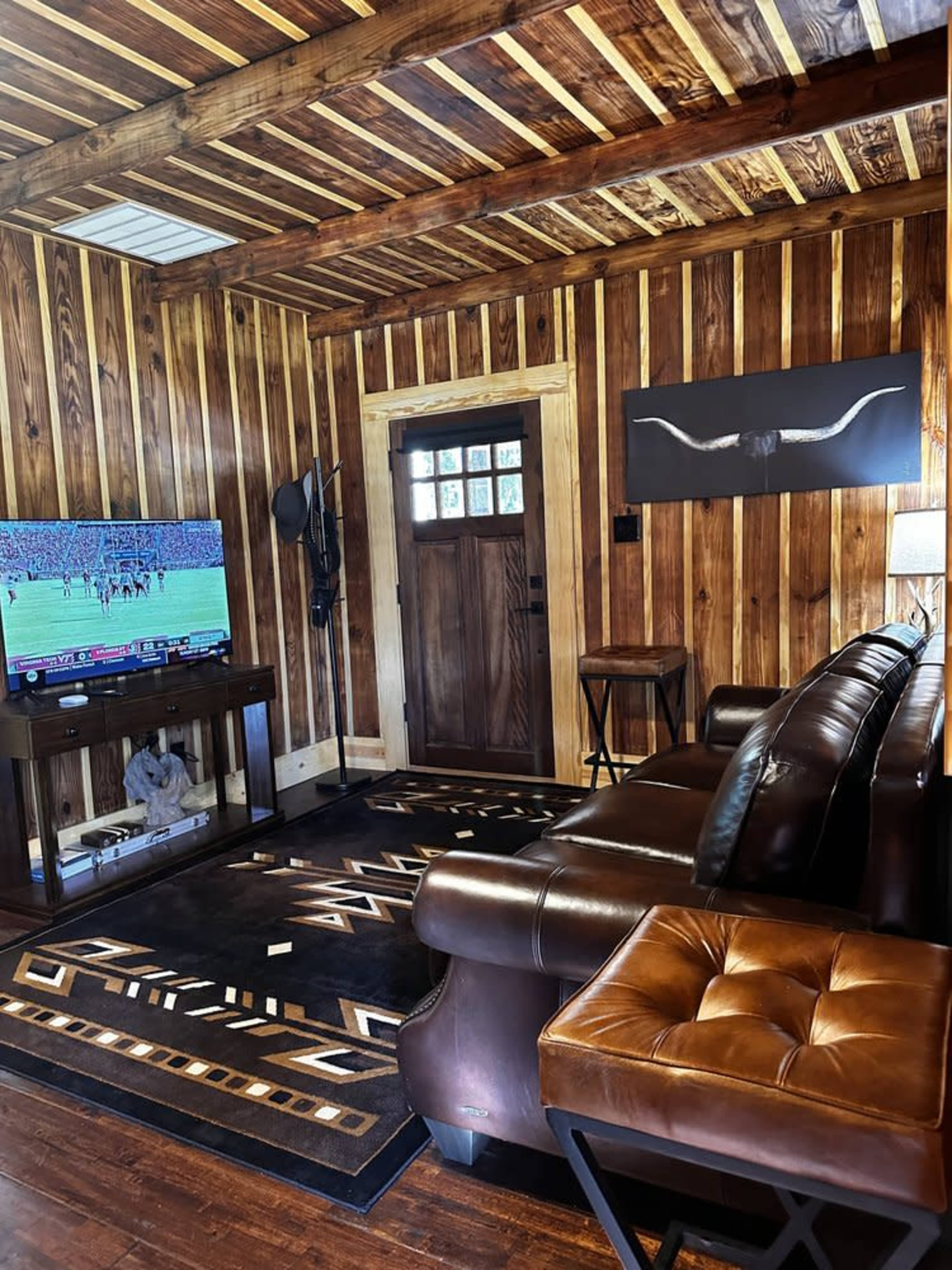 Rustic Cabin Hideaway with Natural Light & Wooded Views Image in , Stone Mountain, GA