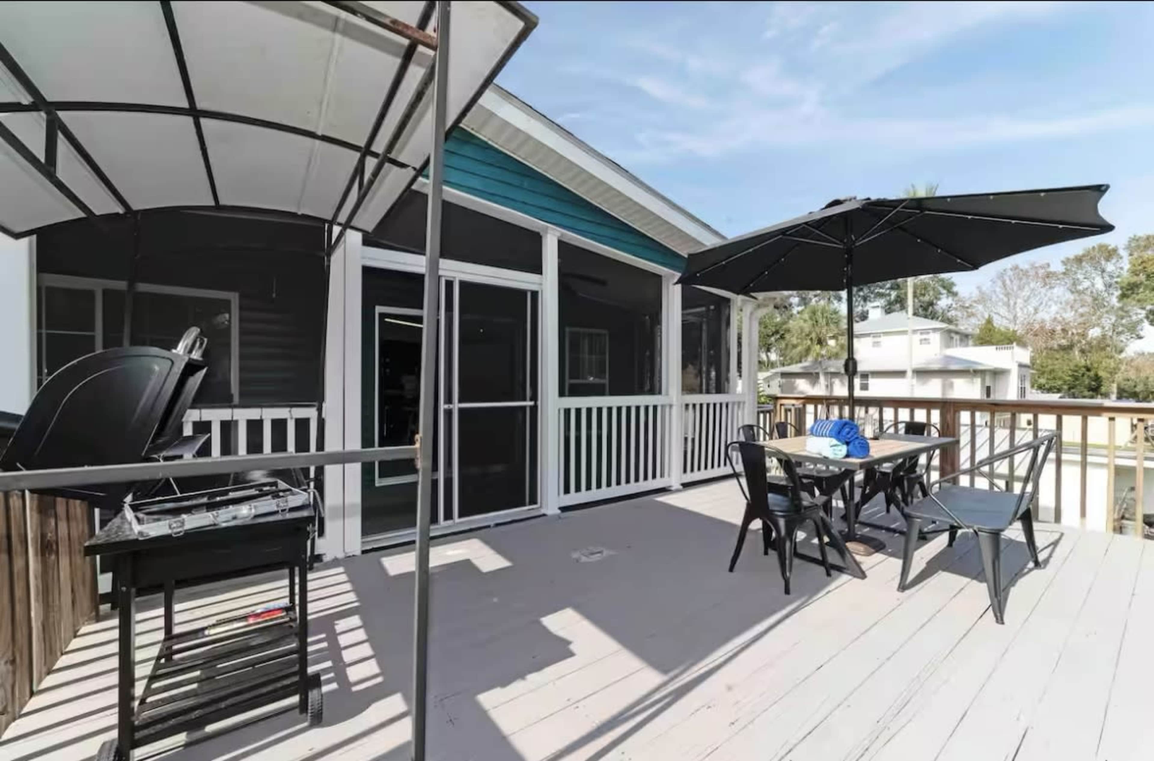 Large waterfront home Image in Weeki Wachee Gardens, Weeki wachee, FL