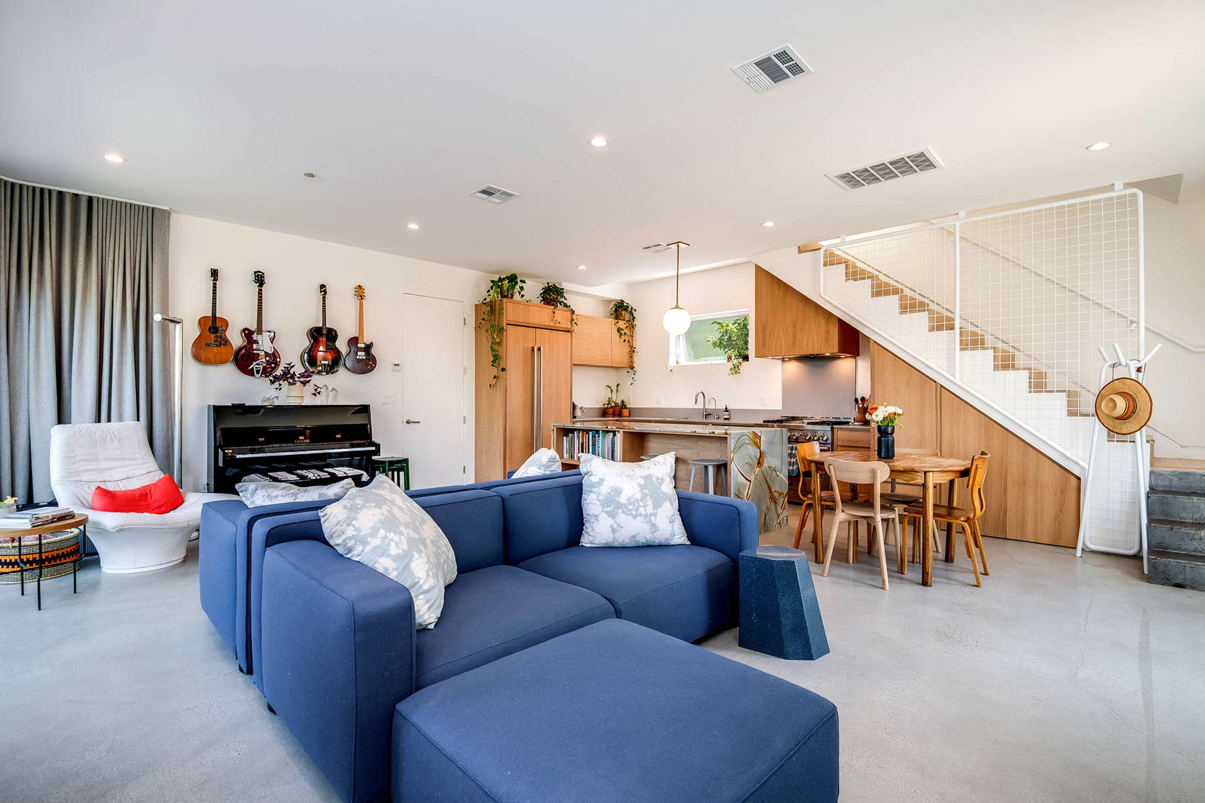Architectural House with Skyline View and Private Garden Image in Echo Park, Los Angeles, CA