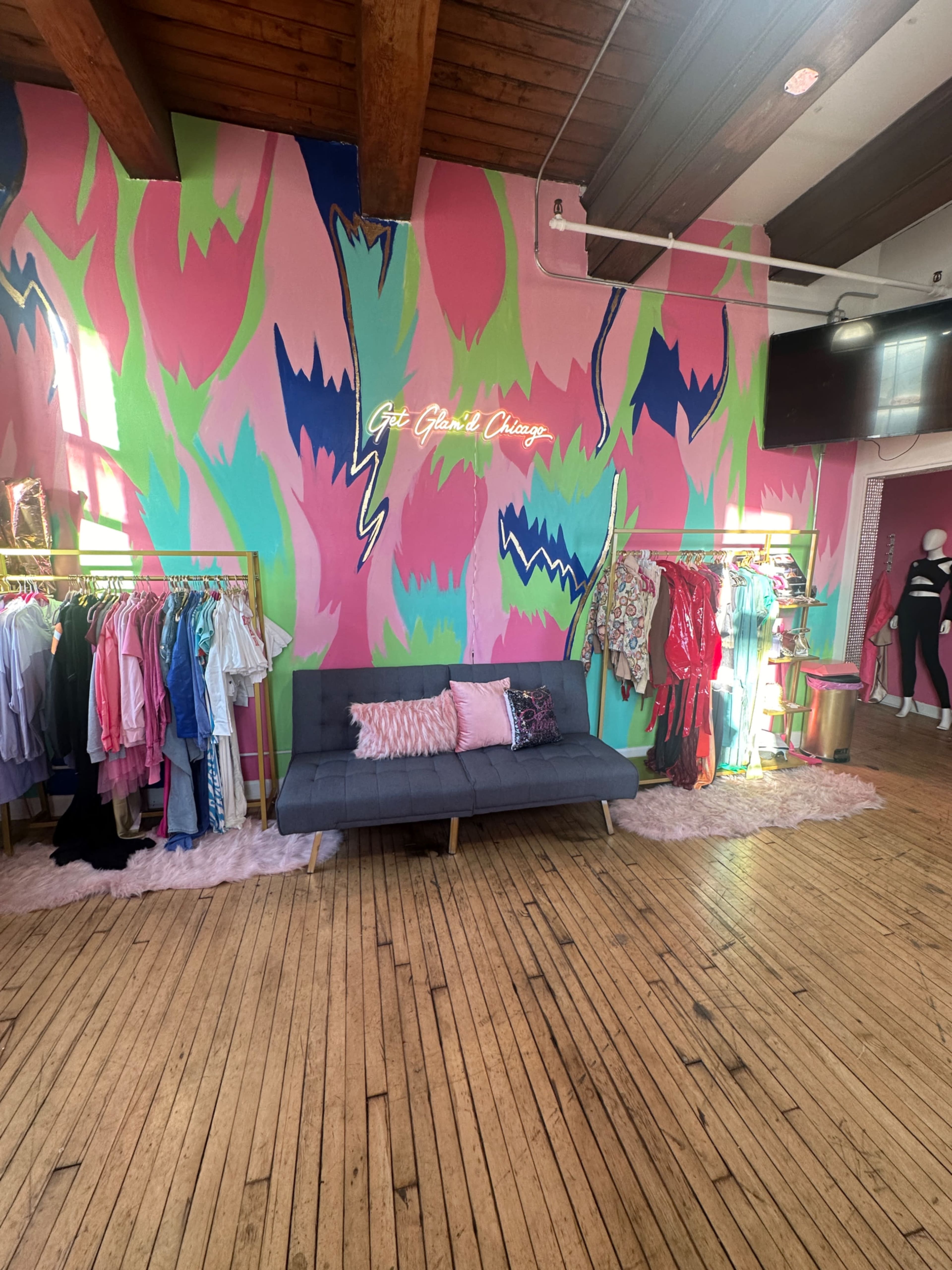 South loop Glamour loft/boutique and salon space Image in Lower West Side, Chicago, IL