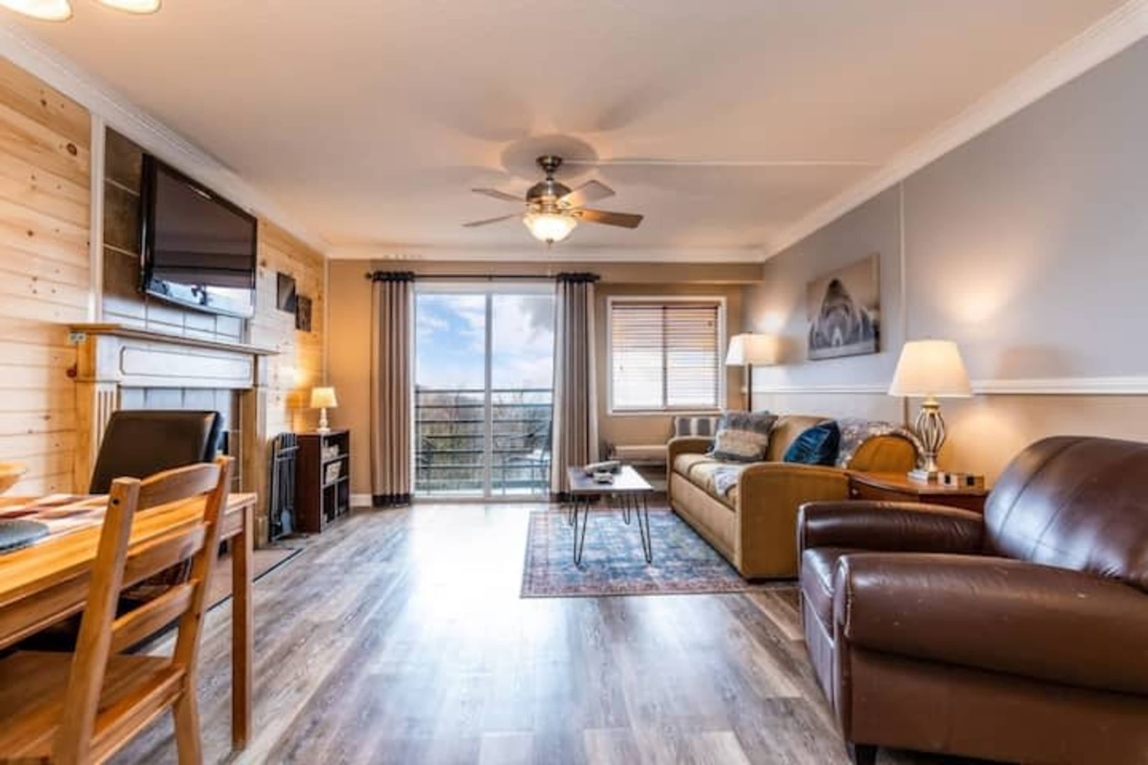 Smoky Mountain Retreat: 2 Spaces with Pool, Hot Tub & Stunning Views Image in Gatlinburg, Gatlinburg, TN