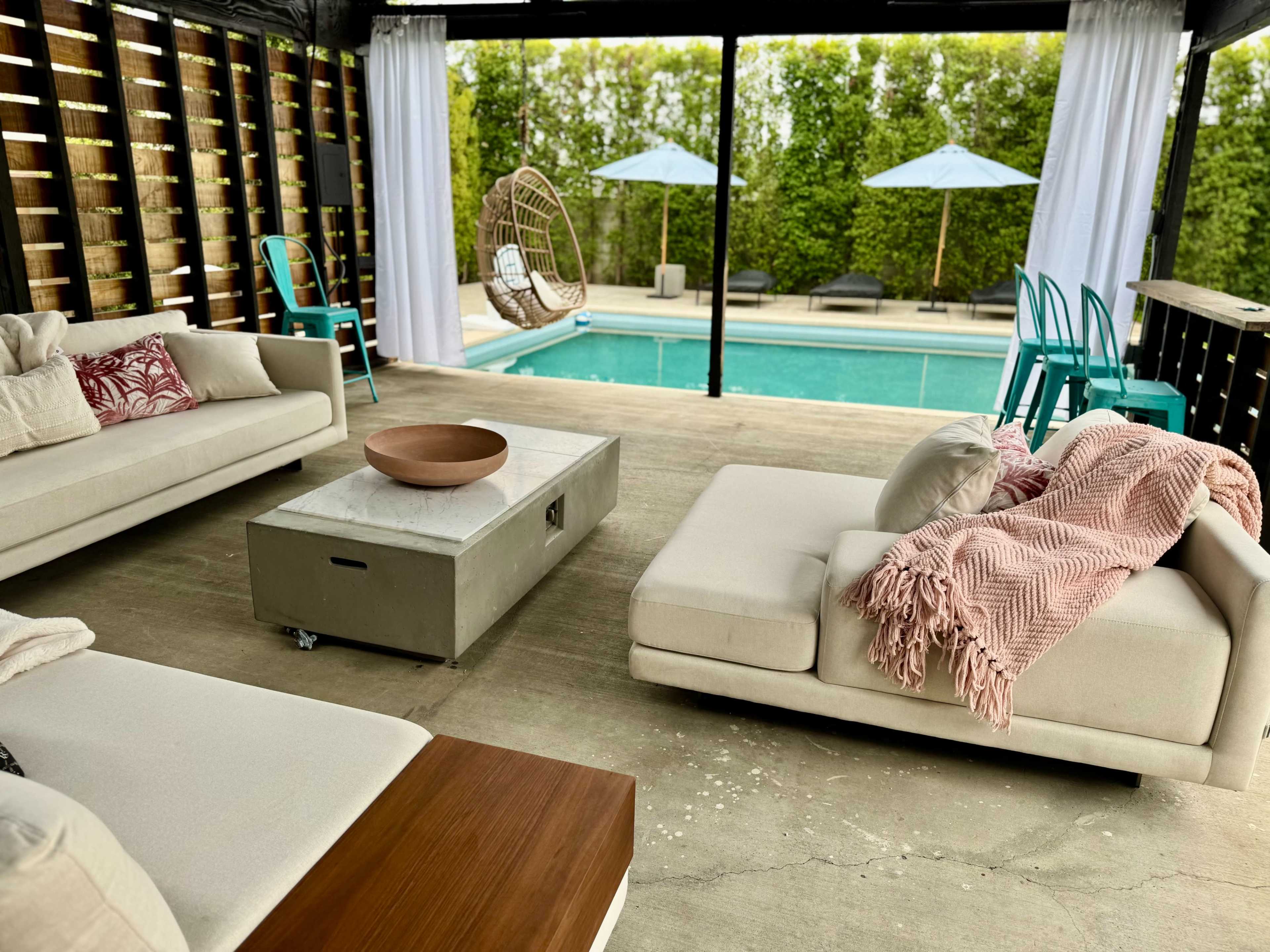 Your space for every scene... Image in , Pasadena, CA