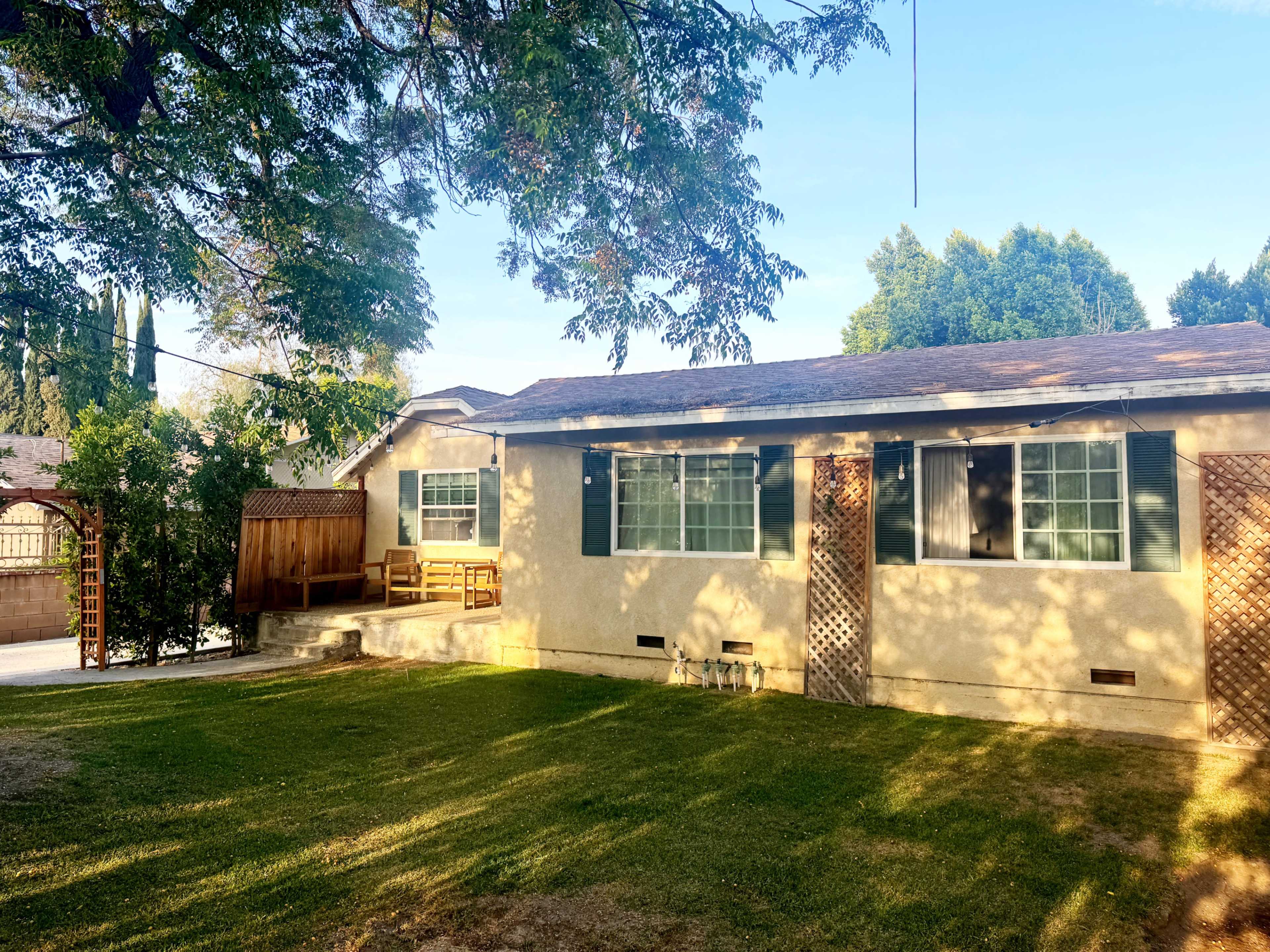 Vintage Suburban House with Blue Collar garage Image in Valley Glen, Van Nuys, CA