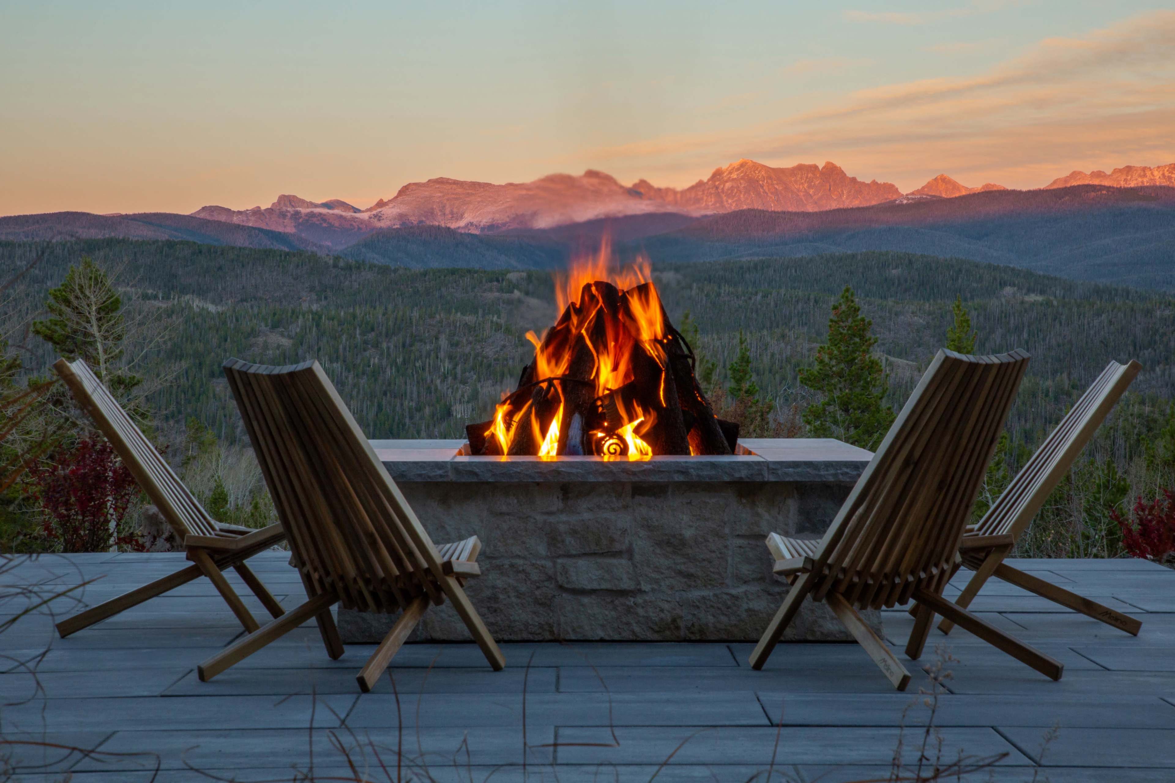 Colorado Mountain Chalet with Jaw-Dropping Views Image in , Tabernash, CO
