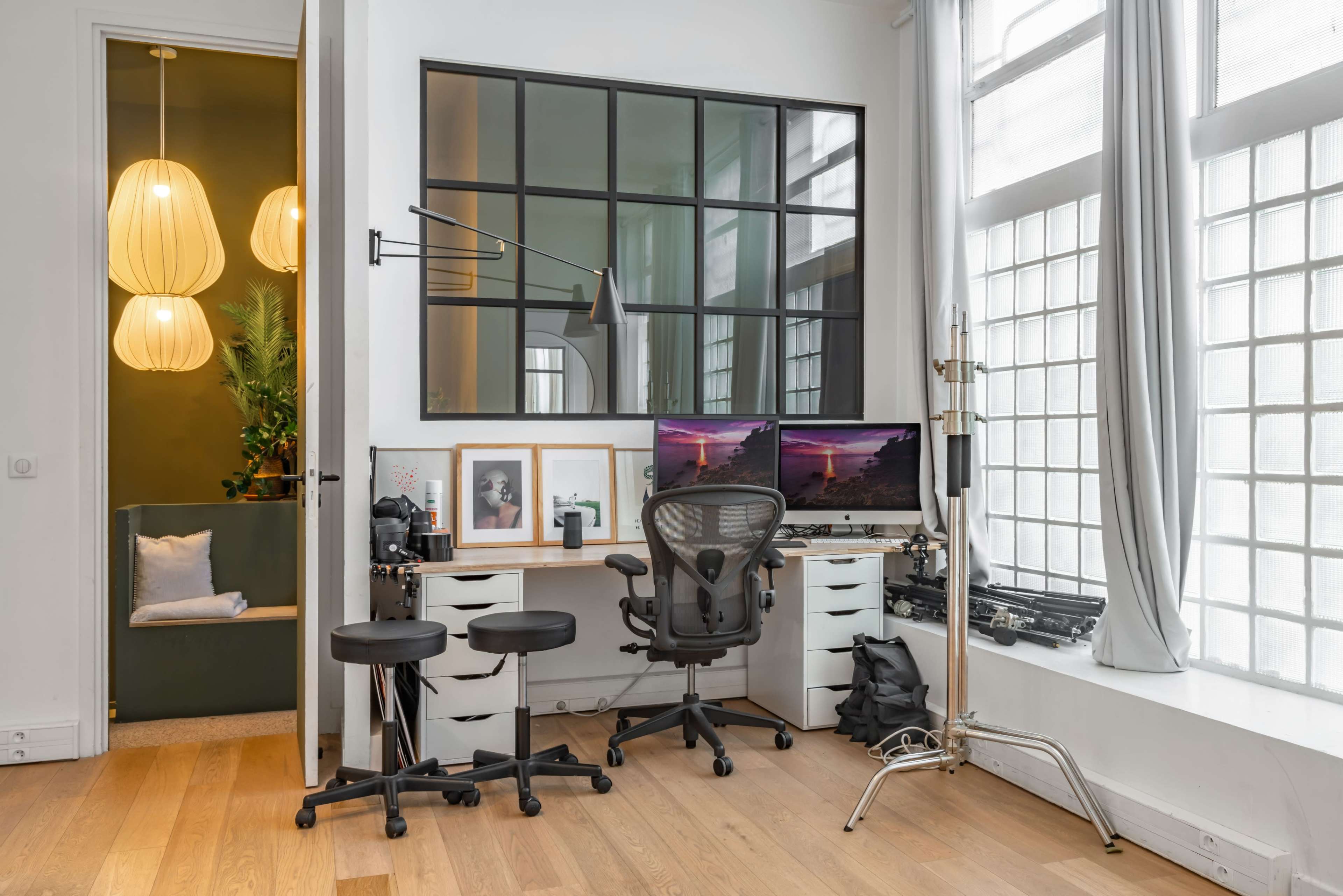 Studio photo lumineux aux Batignolles Image dans Porte de Clichy, Paris, 