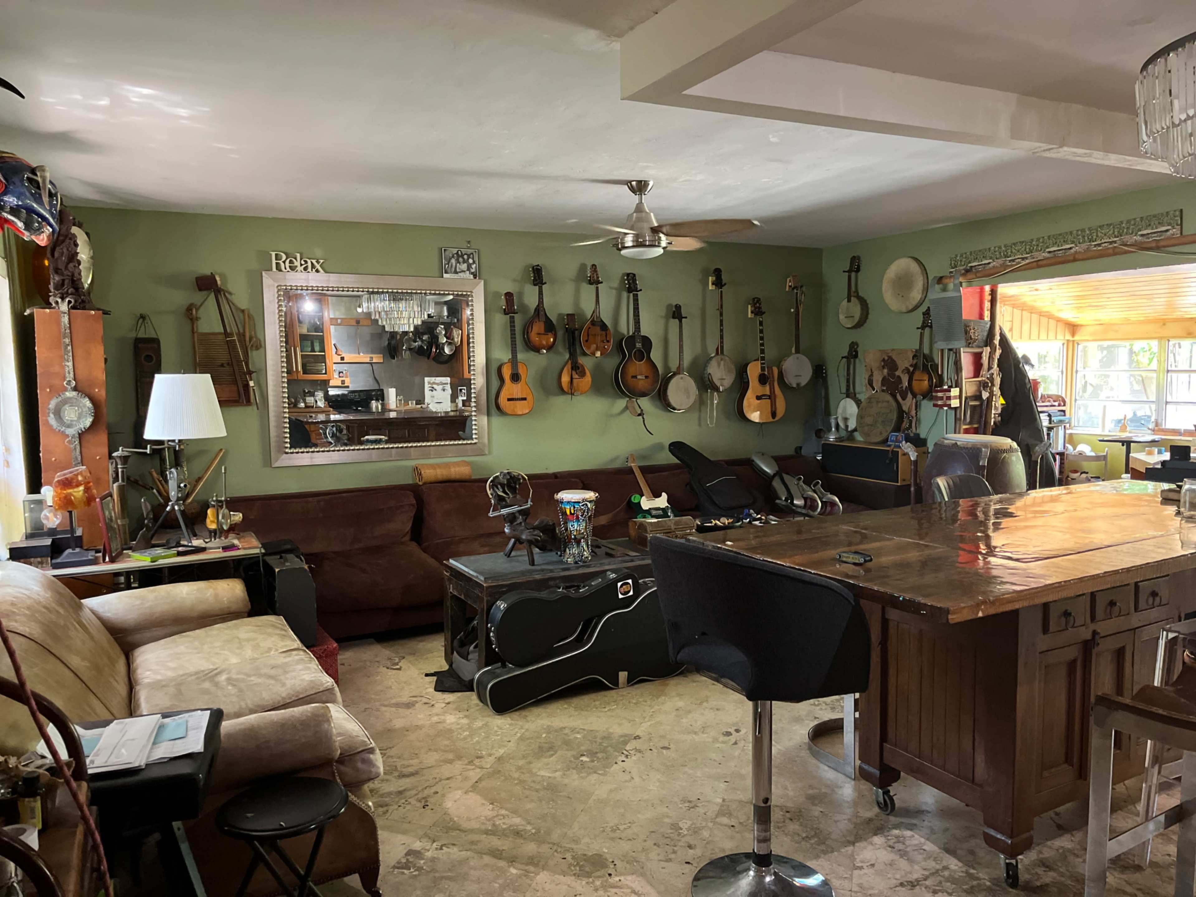 Home recording/reheasal studio and performance space Image in Ives Estates, Mismi, FL