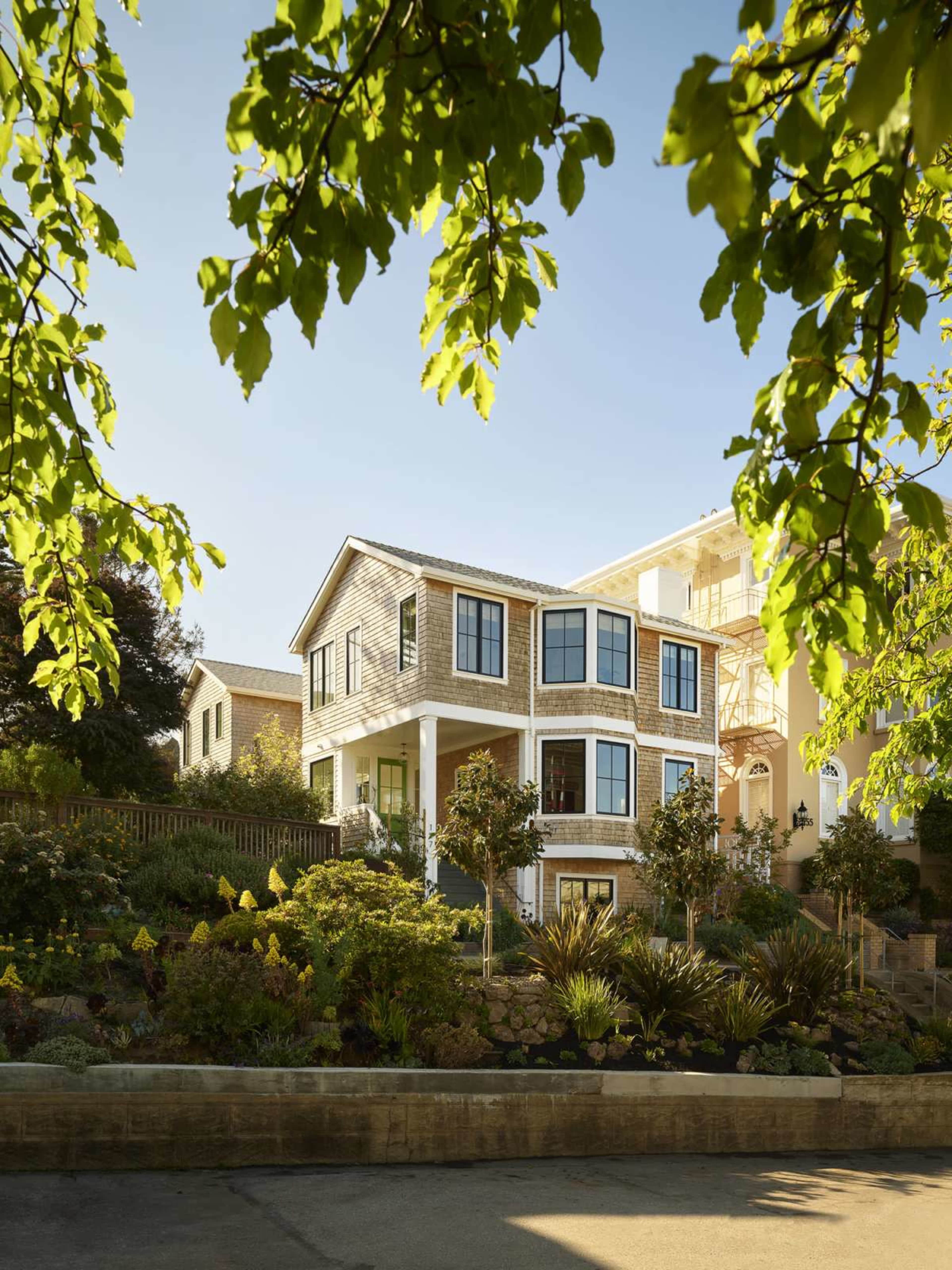 Urban Beach Cottage Image in Sea Cliff, SF, CA
