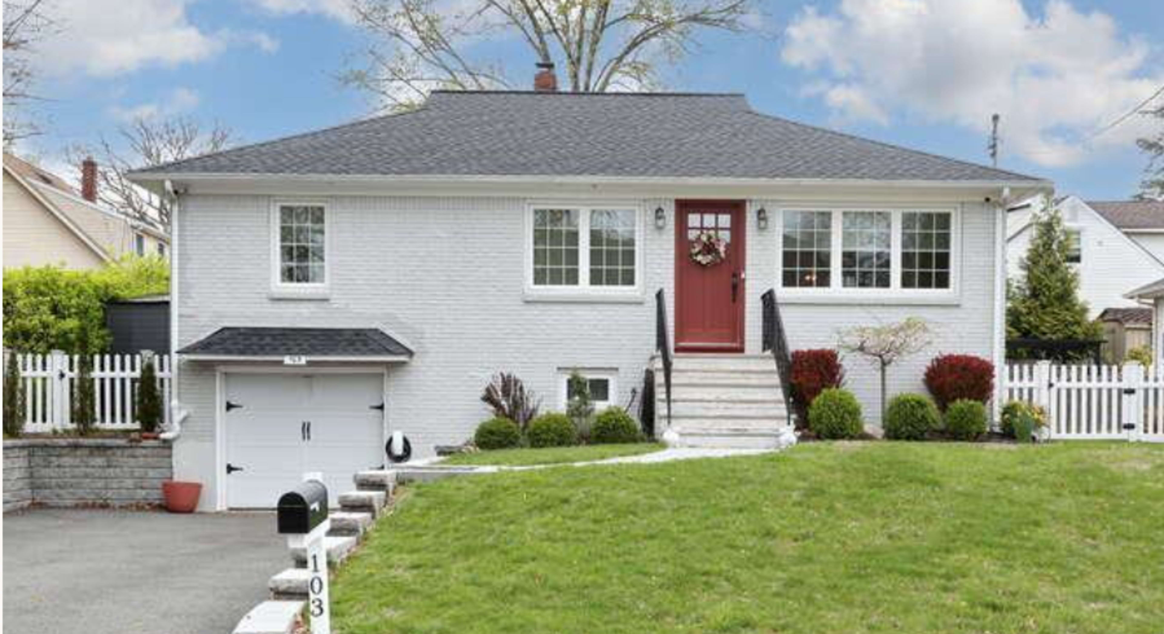 Entire home for rent in a cozy Northern New Jersey suburb! Image in Northvale, Northvale, NJ