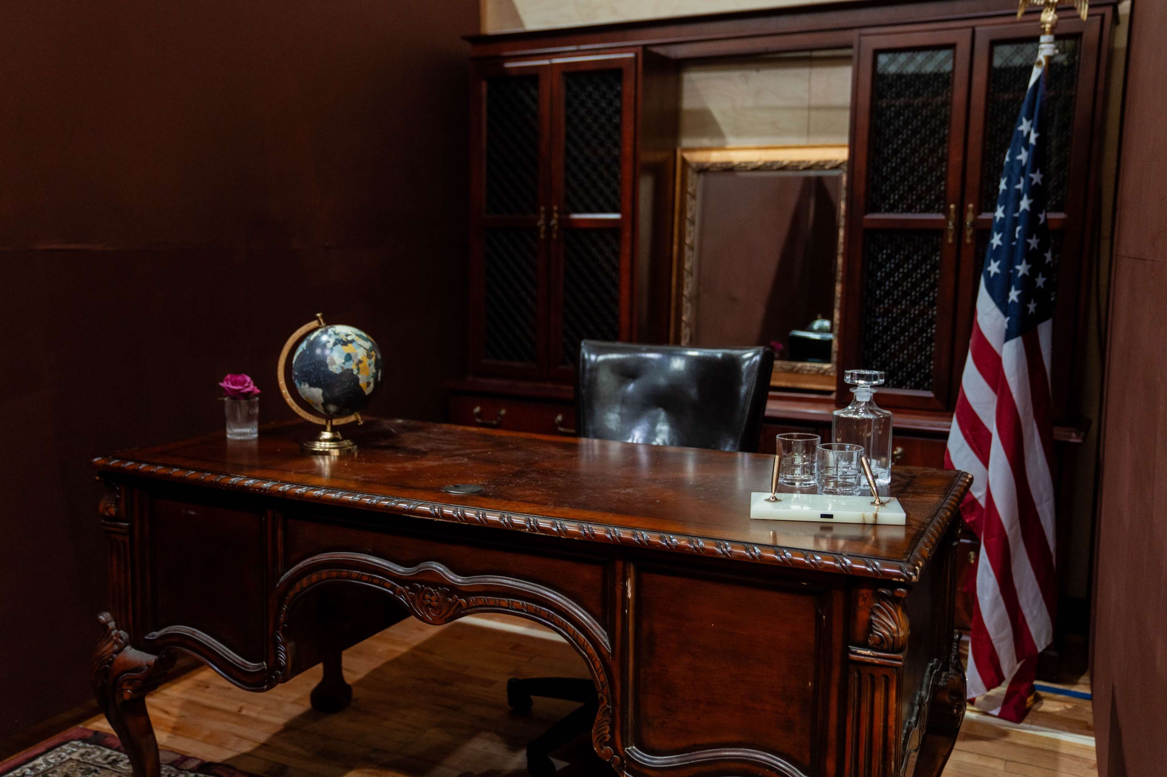 Executive Office Photo/Film Set Image in Westside, Houston, TX