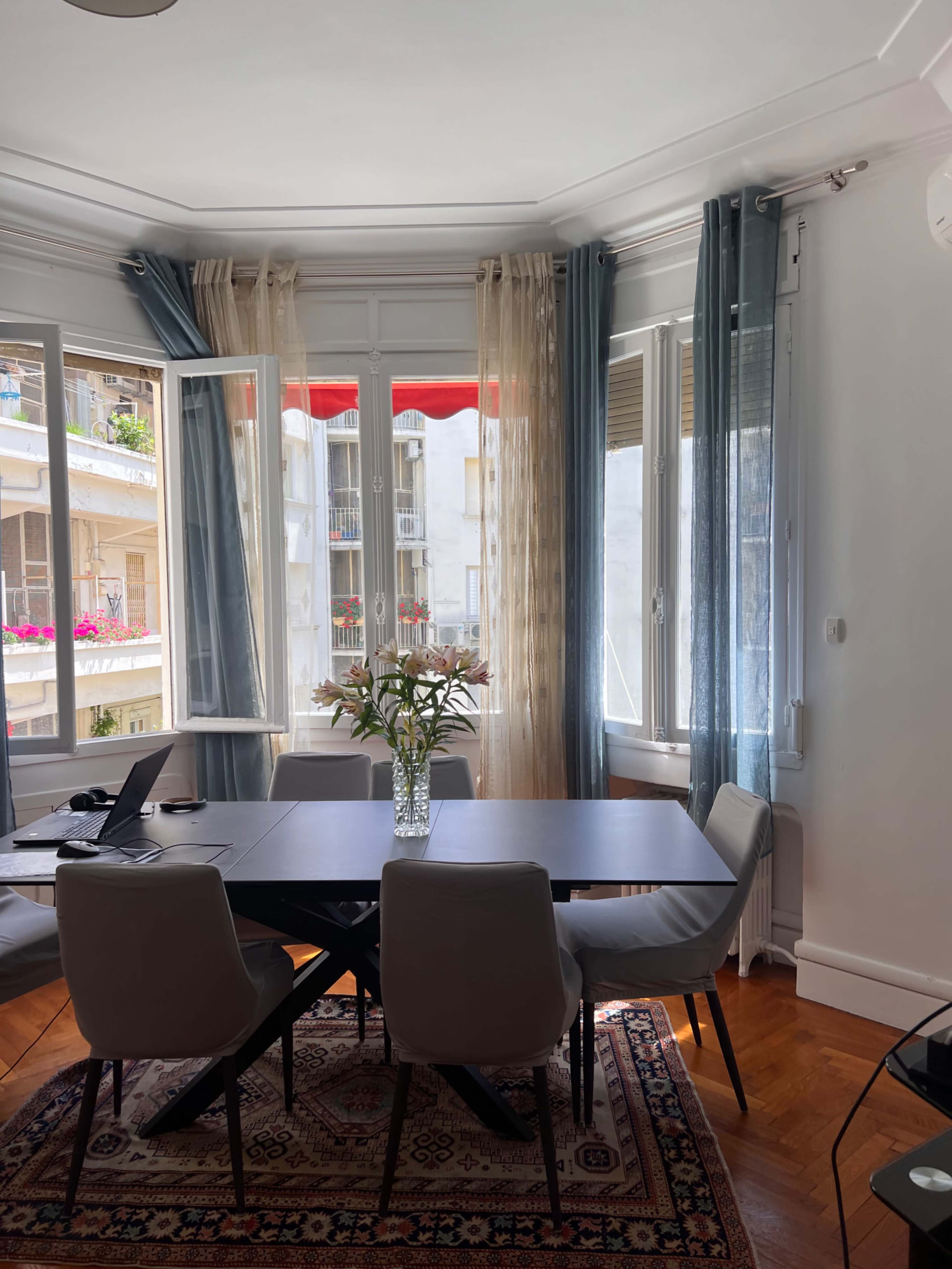 Salle de réunion en centre ville à deux pas de la promenade des anglais Image in Gambetta, Nice