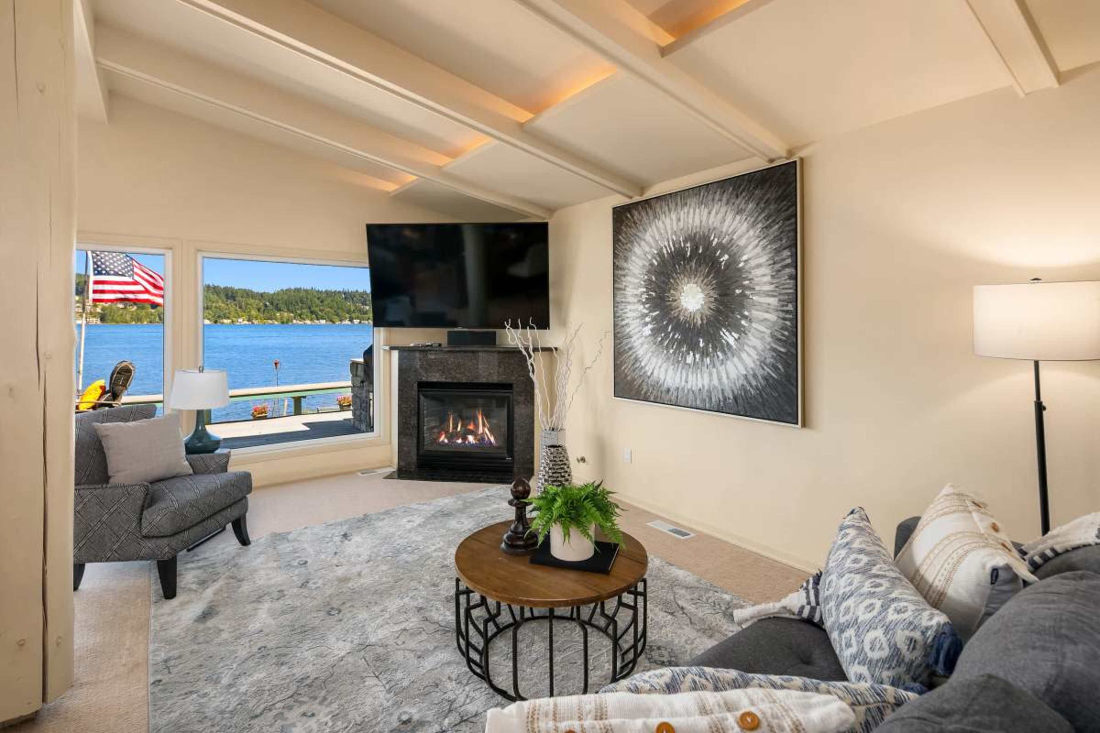 Water front Lake Sammamish Image in Northeast Bellevue, Bellevue, WA
