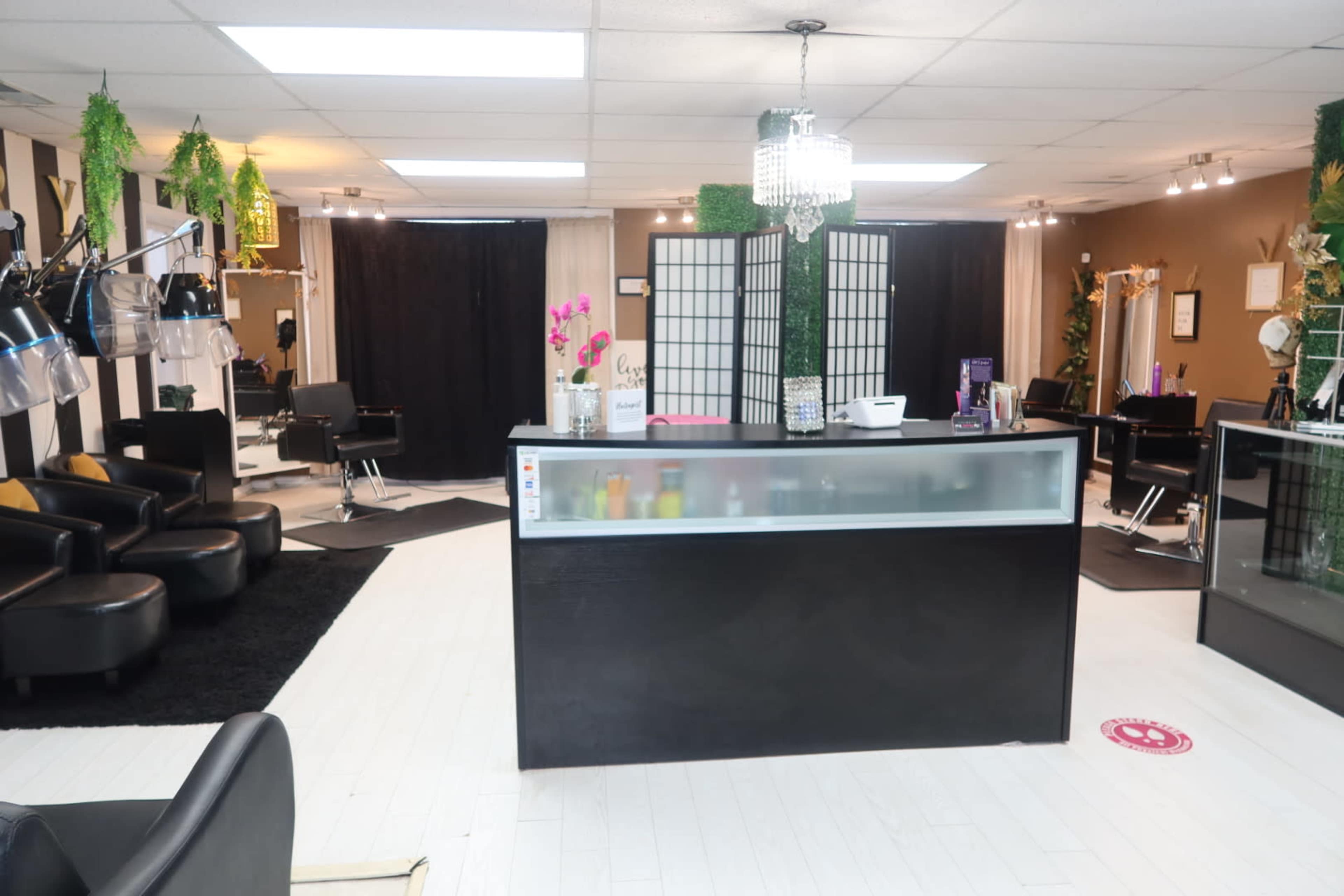 Downtown Luxury Salon with Skyline View Image in Silver Spring, Silver Spring, MD