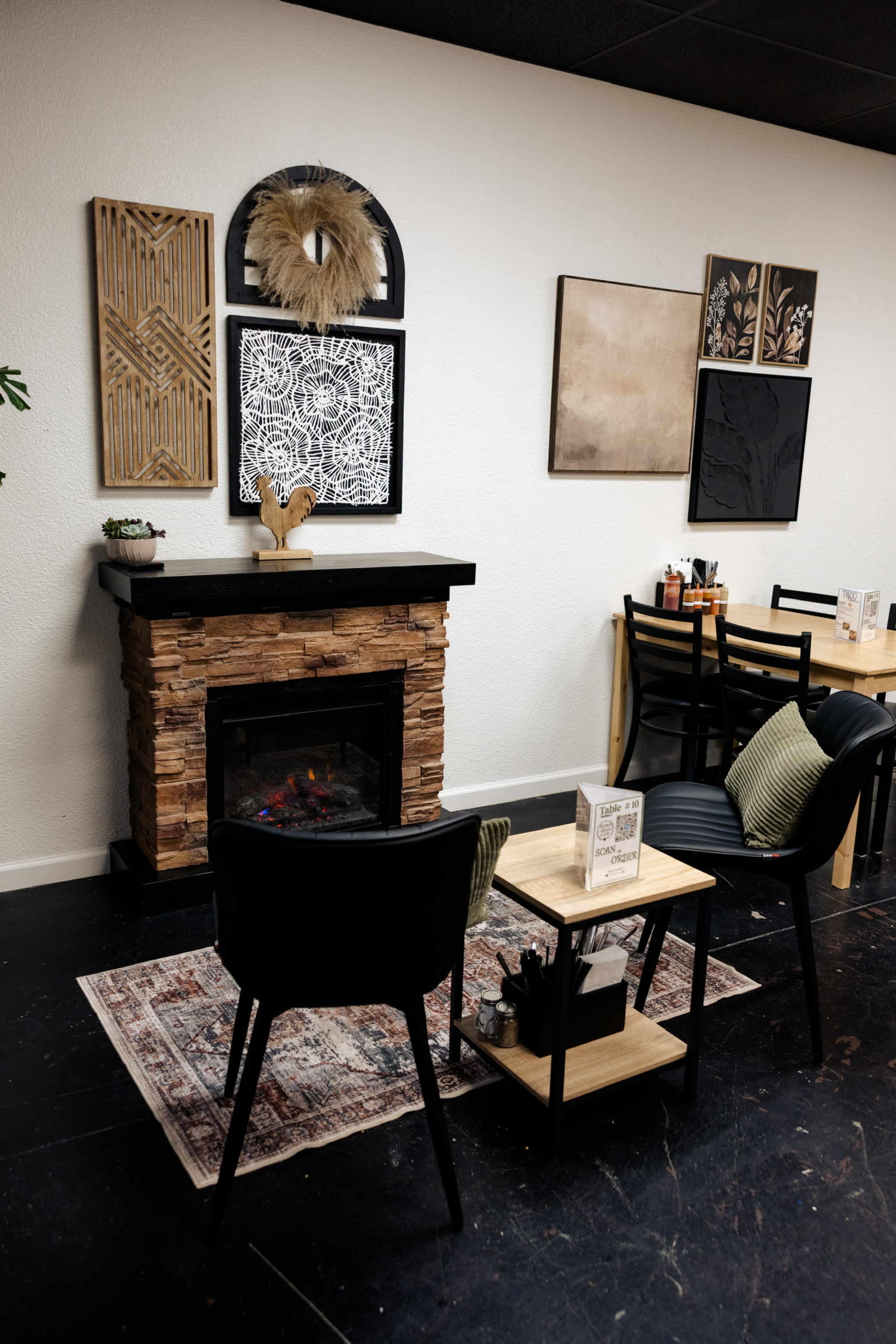 Cozy industrial lounge with rustic charm Image in Downtown Lincoln, Lincoln, CA