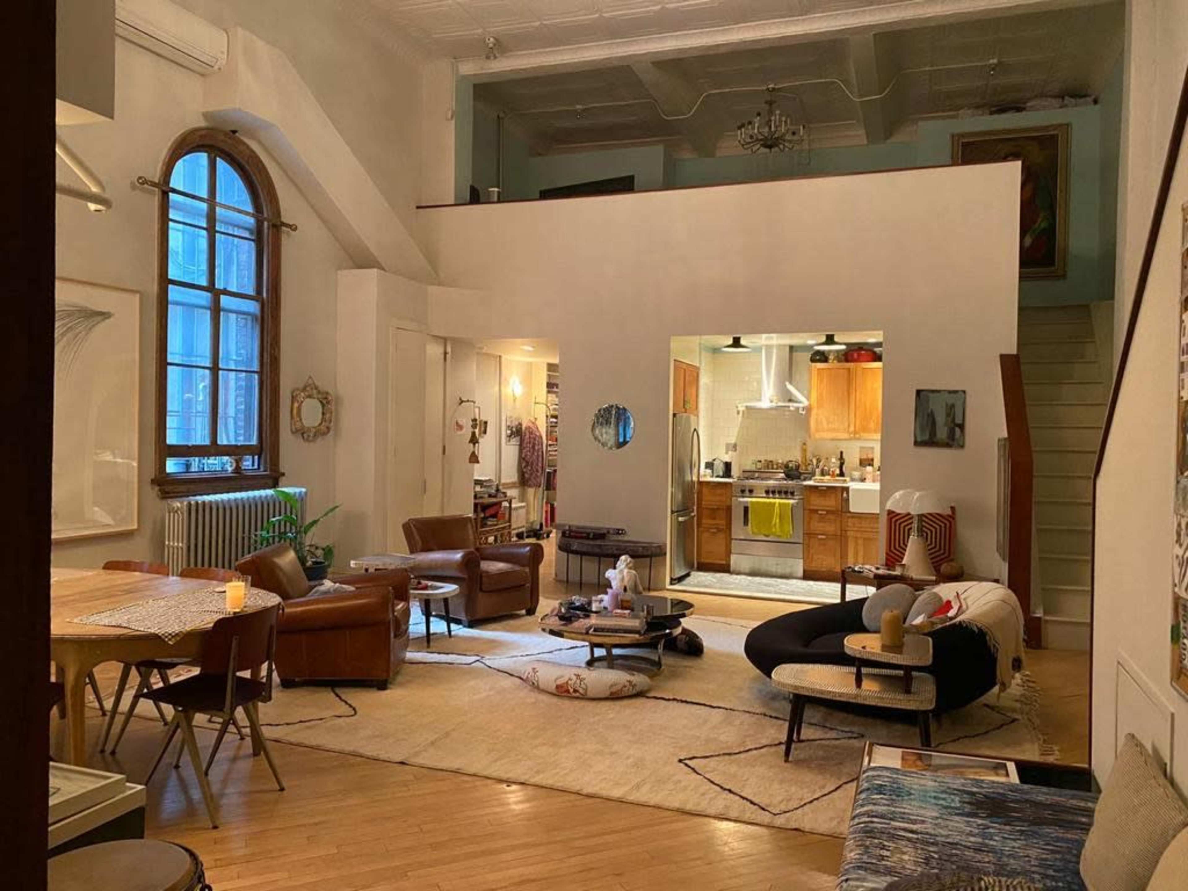 LES LOFT BOTANICA | Spacious Artistic Triplex Loft with Natural Light ...