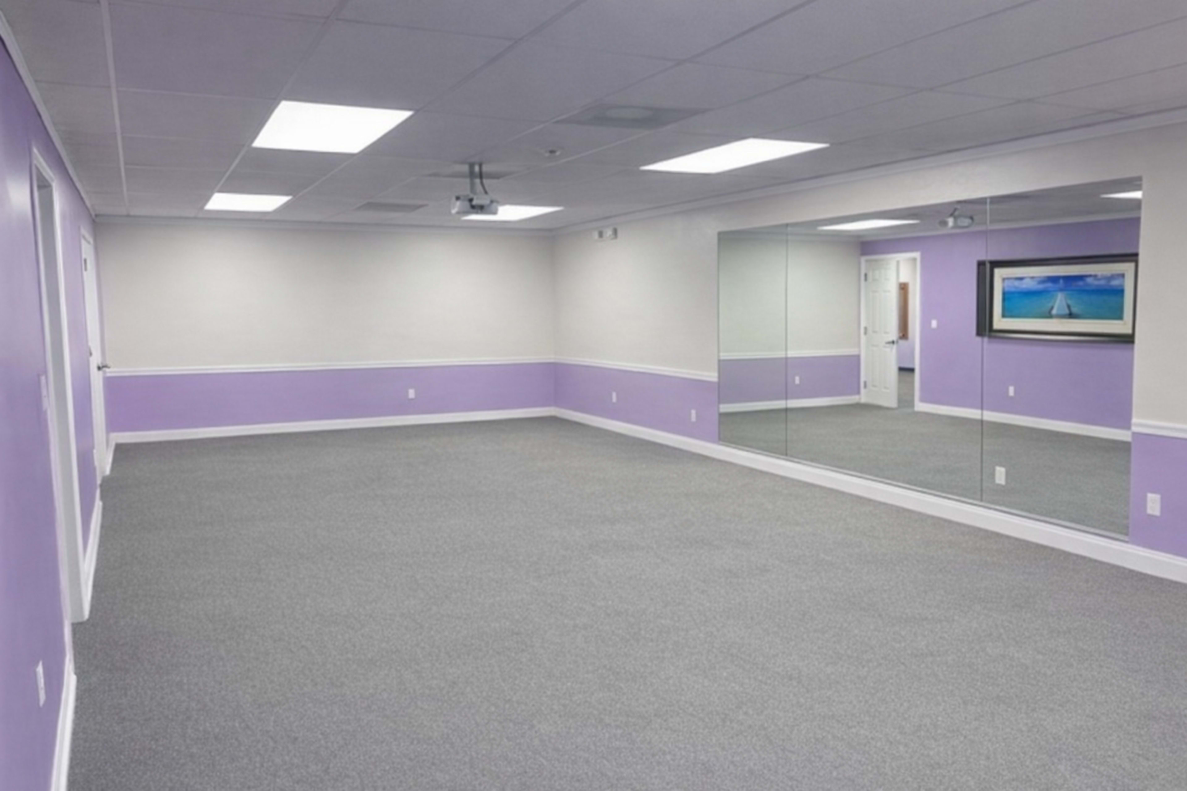 Large Private Studio with Full-Length Mirrors and Staging Room Image in Echo Meadows, Goodlettsville, TN