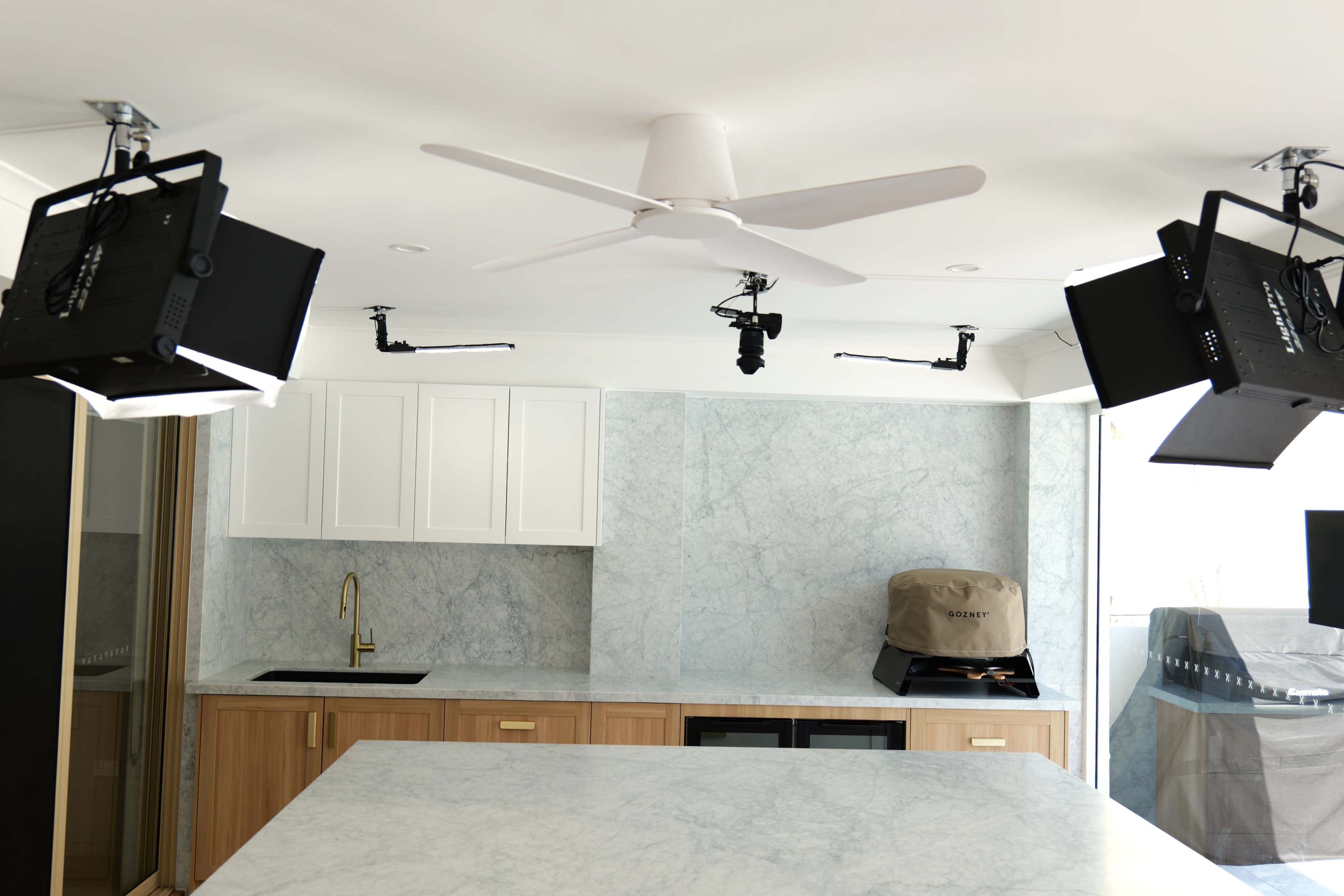 Coastal Studio Kitchen Marble Modern Image in Shell Cove, SHELL COVE, NSW