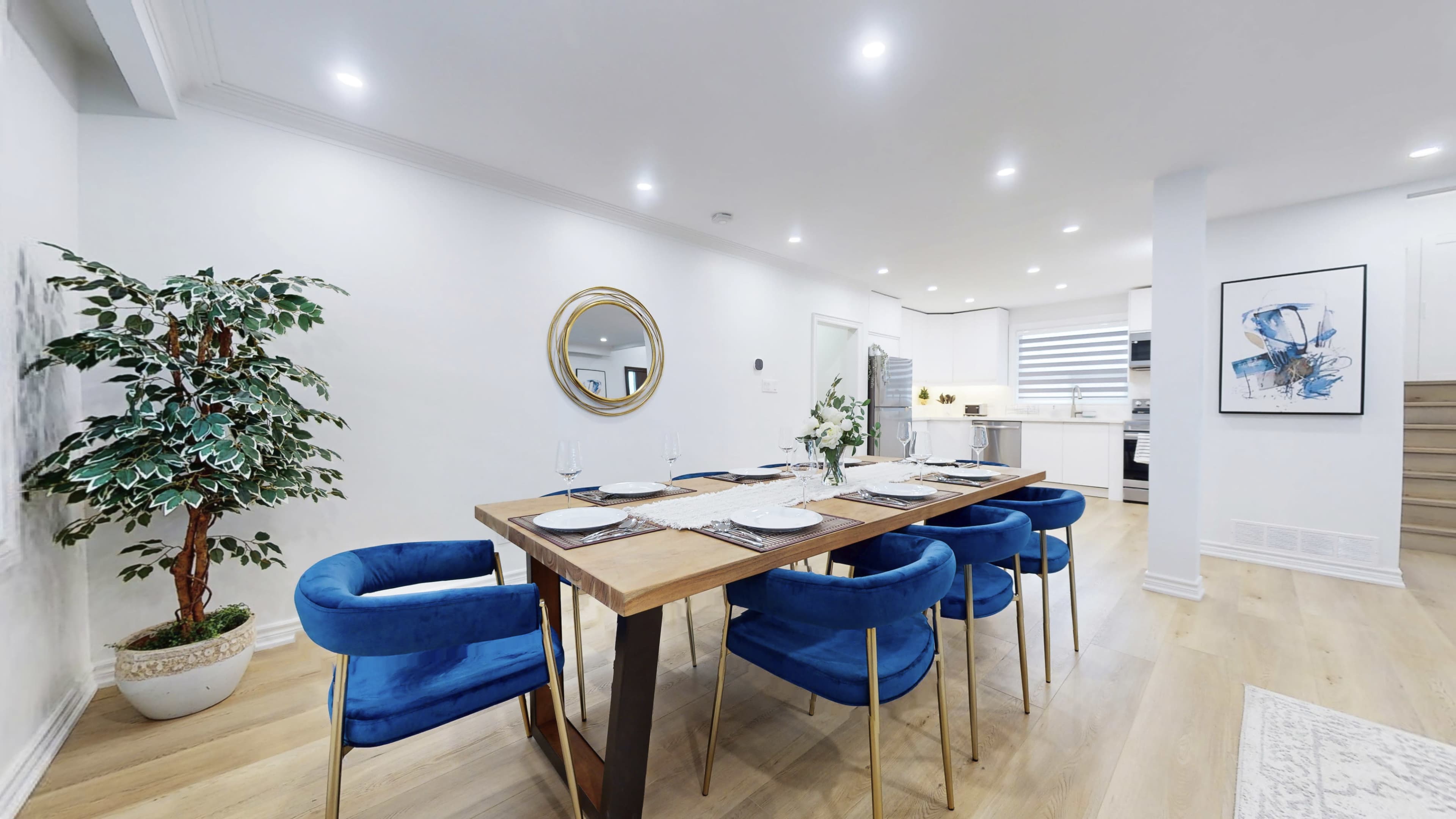 Luxury 7 Bedroom Modern Home Image in Bathurst Manor, North York, ON