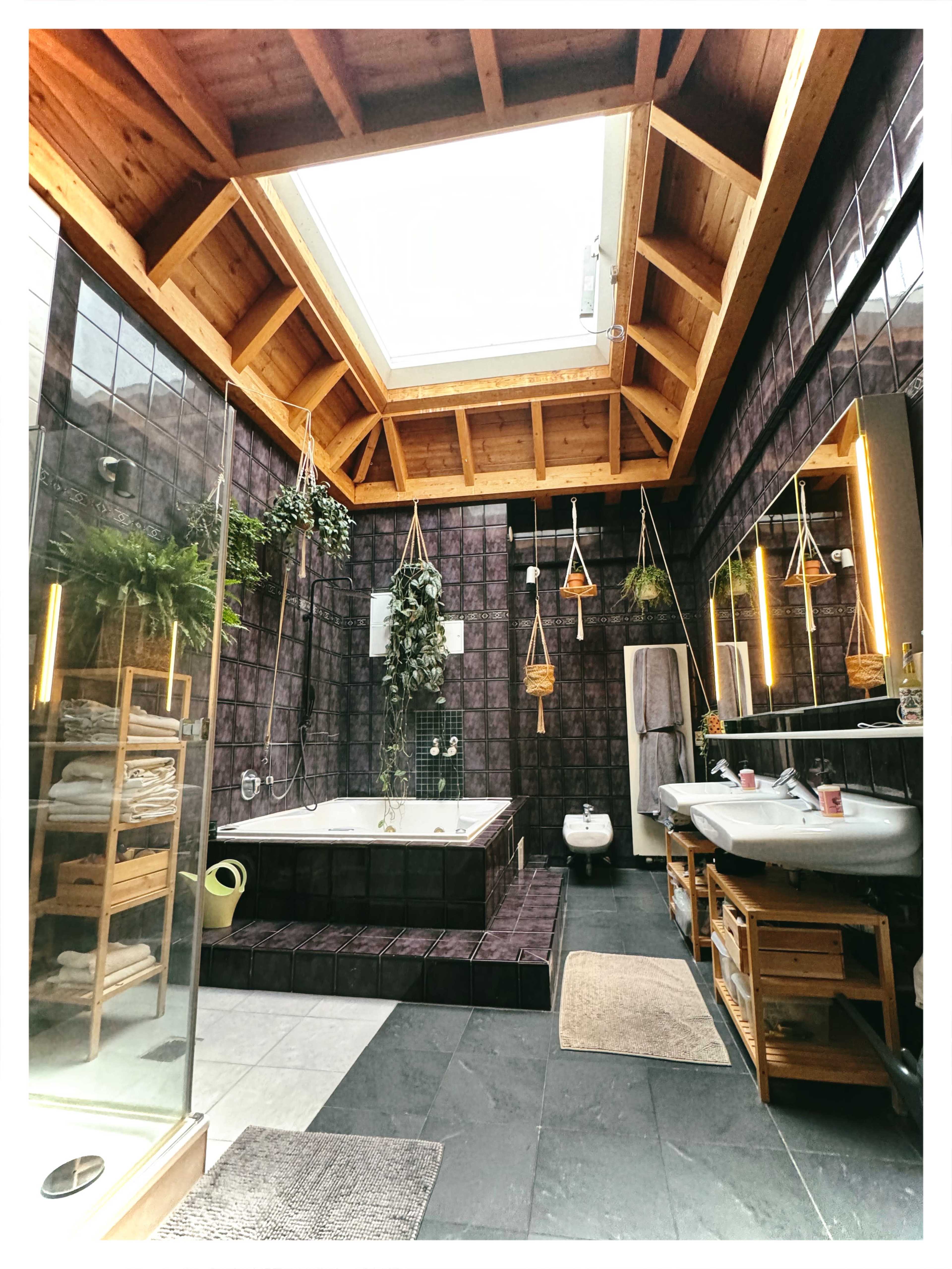 XXL Penthaus Wohnung mit Greenhouse und Yogaroom 400m2 Image in Wedding, Berlin, 