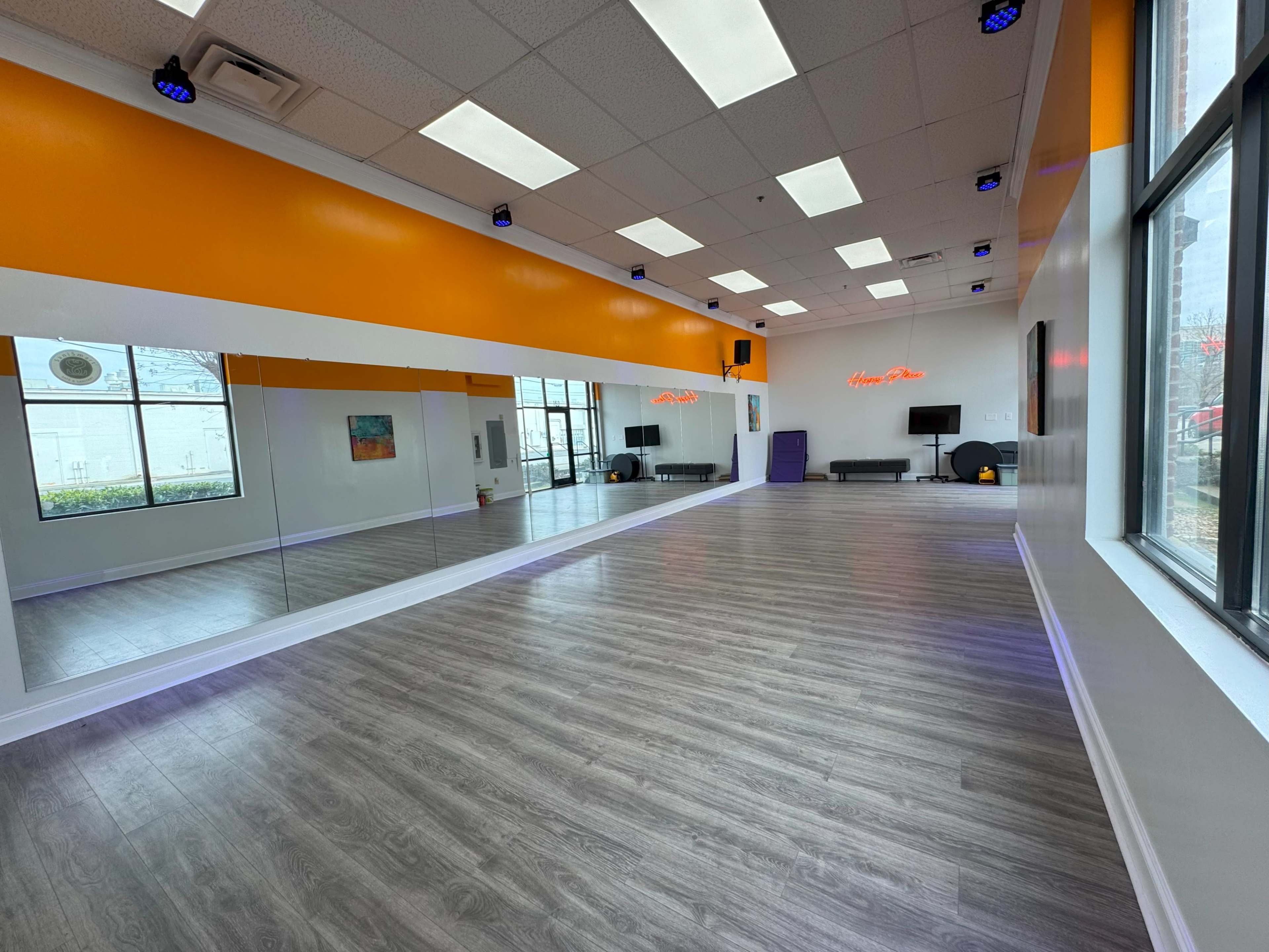 Beautiful Dance Studio for rehearsals, classes, workshops (Rainbow Room) Image in Chamblee, Chamblee, GA