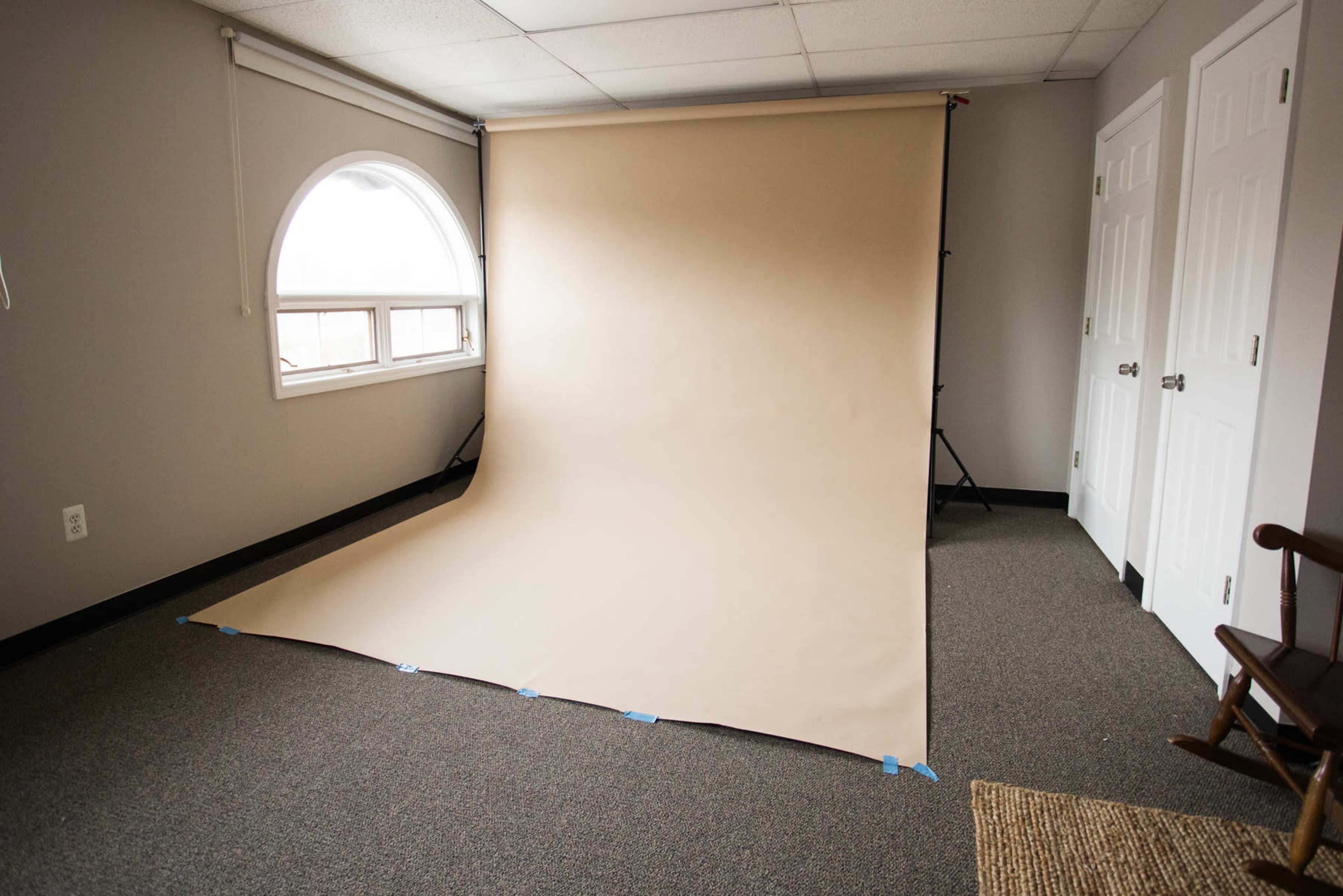 Versatile Space for Photo Shoots, Meetings, and More Image in Howell Township, Howell, NJ