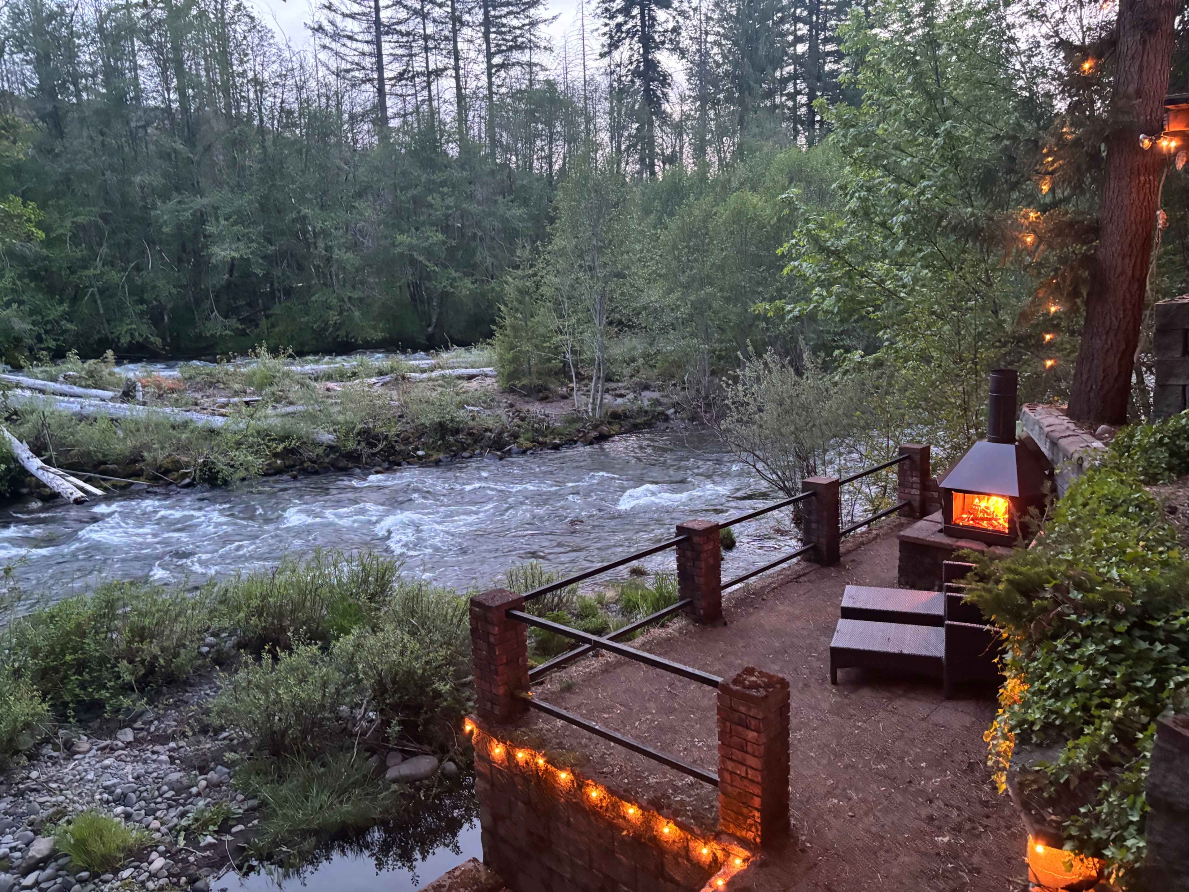 Riverfront lodge, old west town, waterfront decks, outdoor living rooms, fire pit, lodge Image in , Idanha, OR