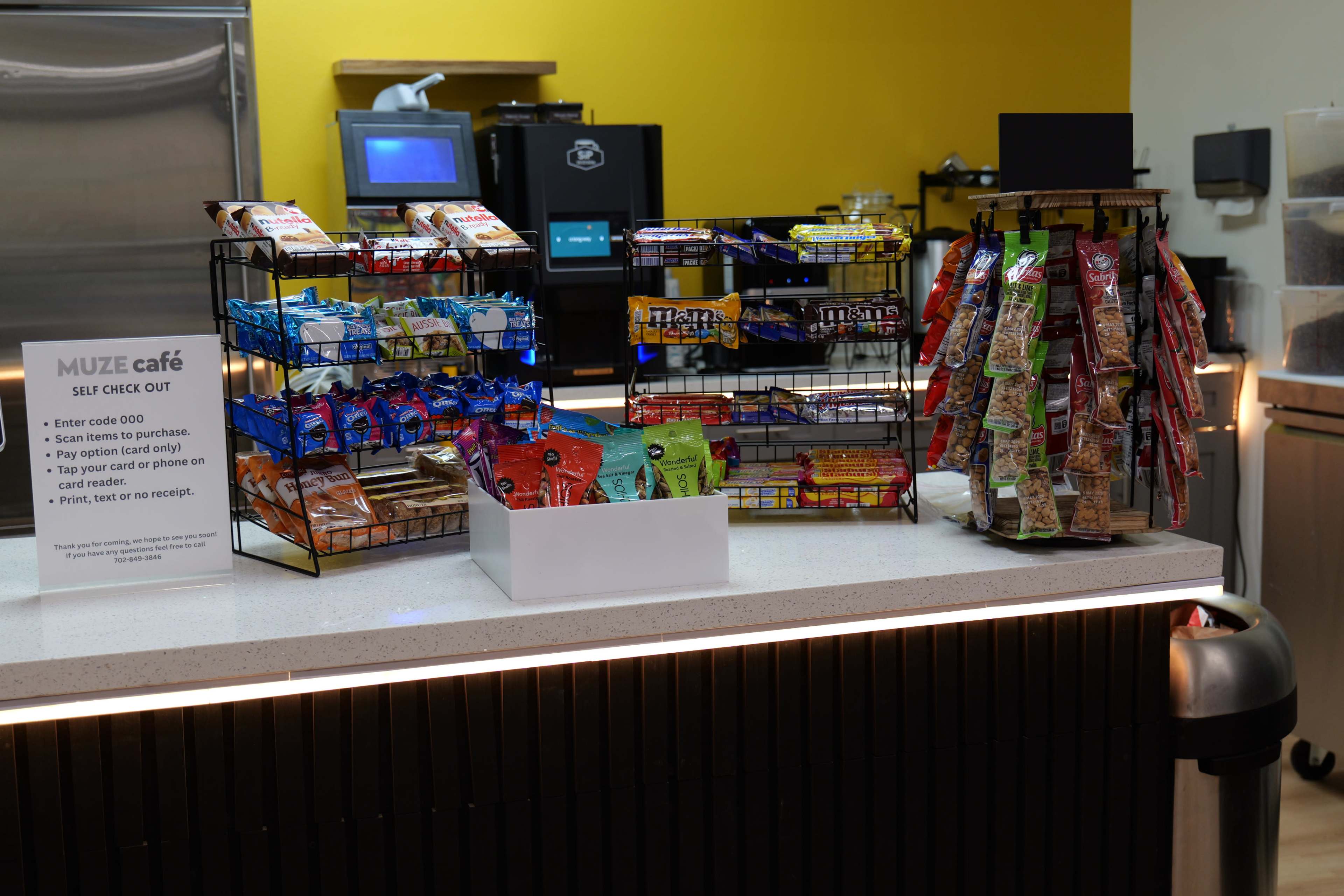 ✨Airport Work Space, 5 Mins from Harry Reid | WIFI, Snacks, Drinks Image in Paradise, Las Vegas, NV