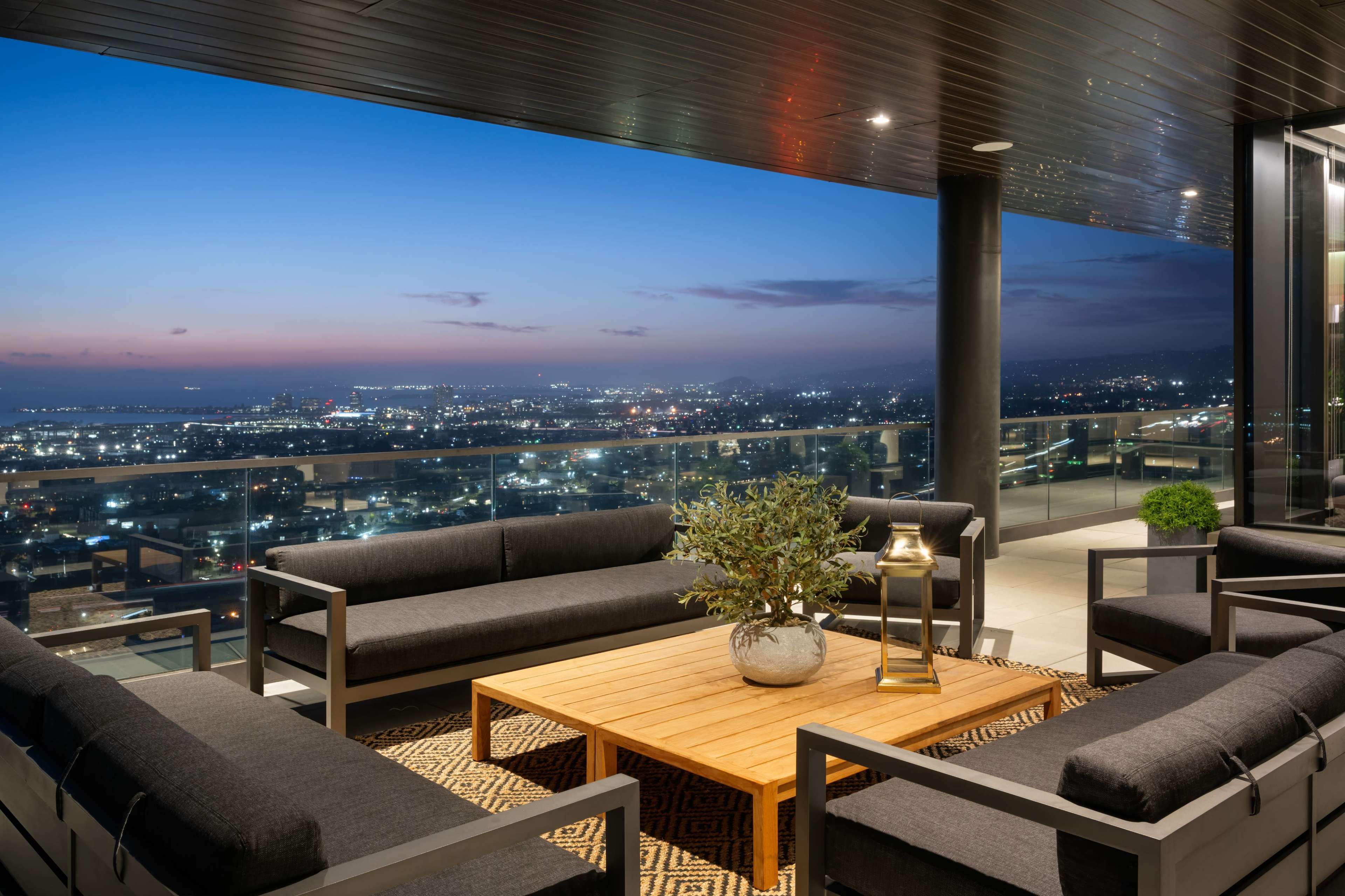 Bay View Skyline Event Space Image in Downtown Oakland, Oakland, CA