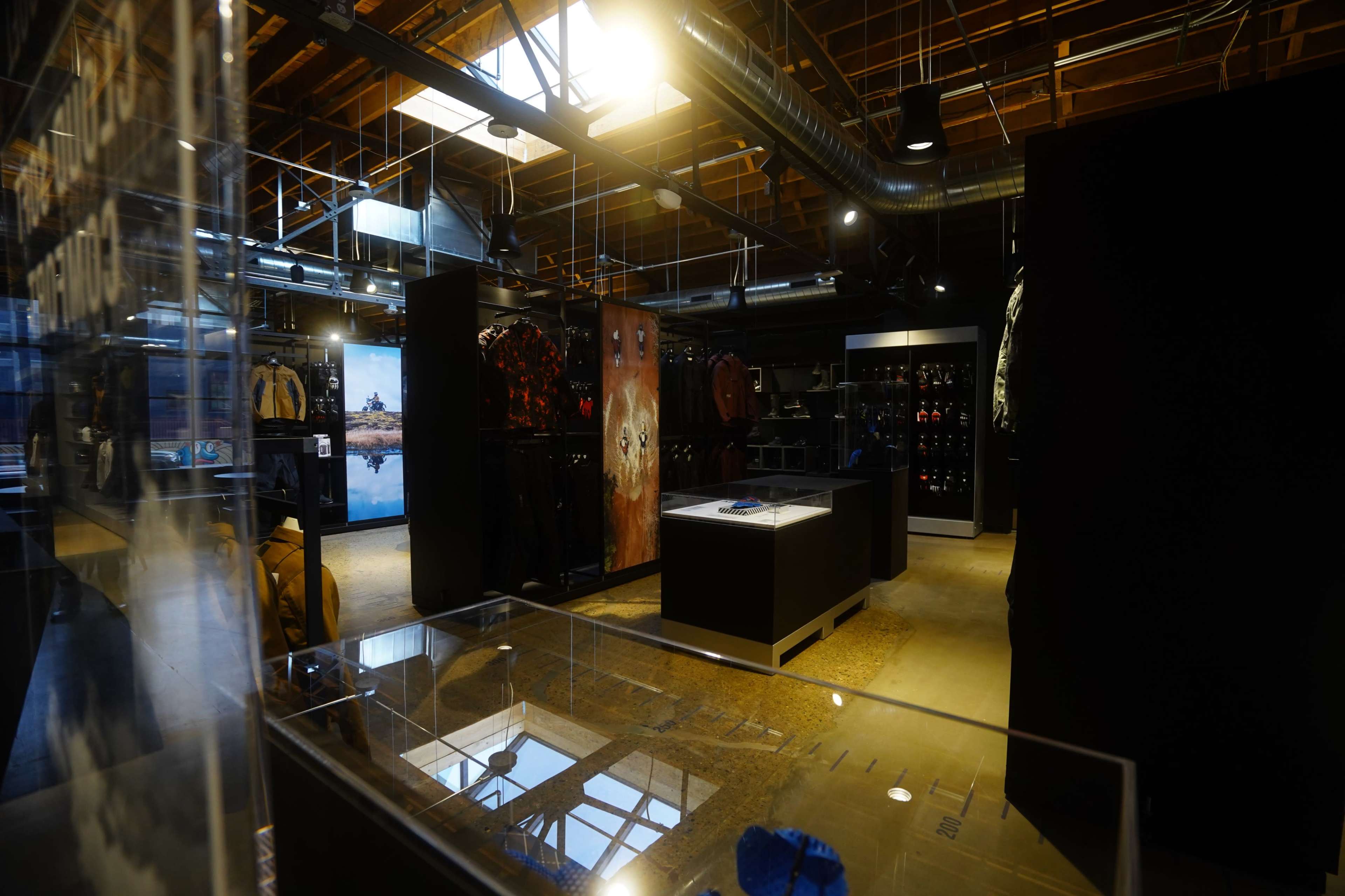 Powersports/outdoor industry space for daily rent Image in Five Points, Denver, CO