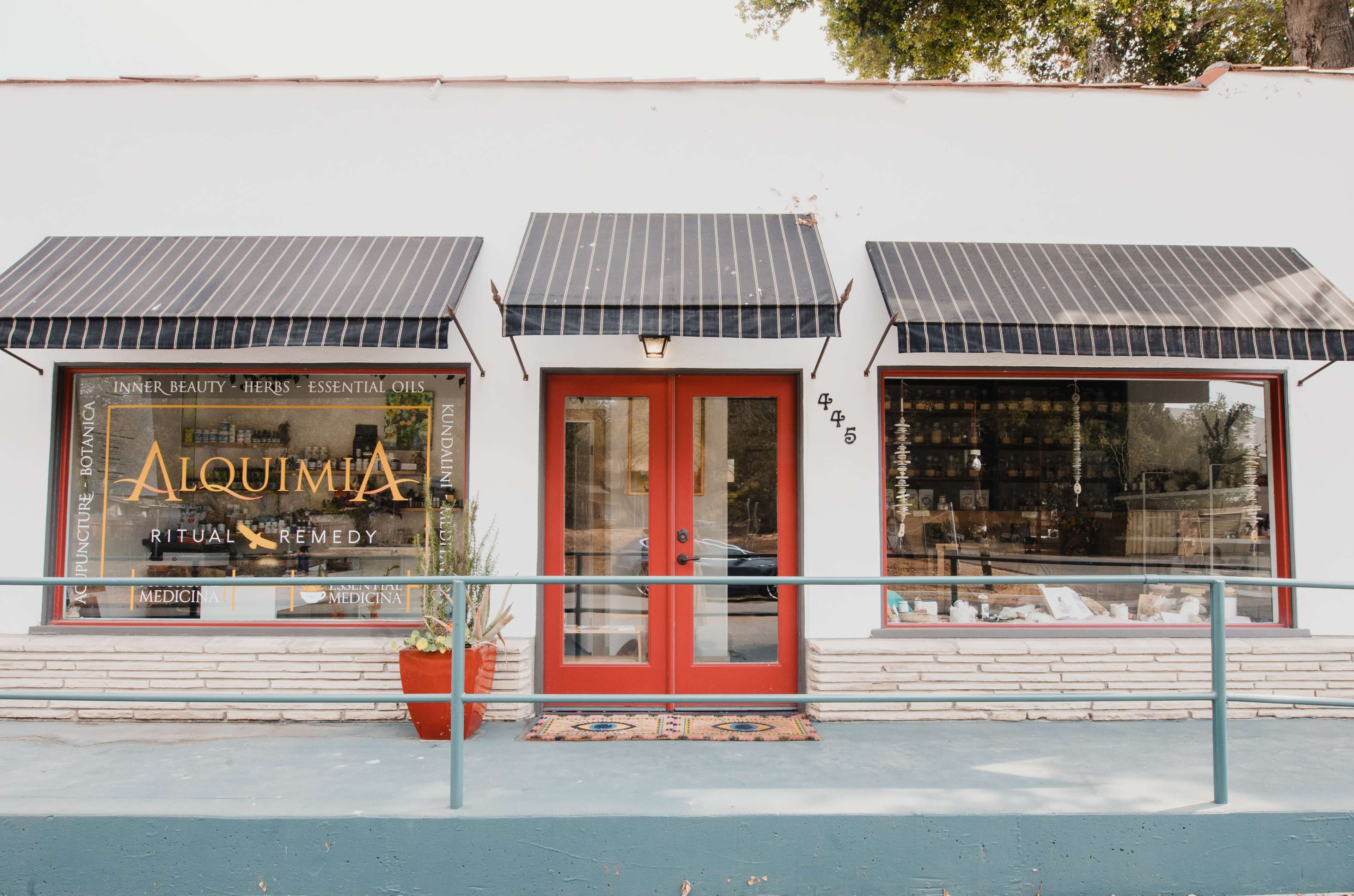 Serene Wellness Studio with Intimate Outdoor Space Image in Meiners Oaks, Ojai, CA