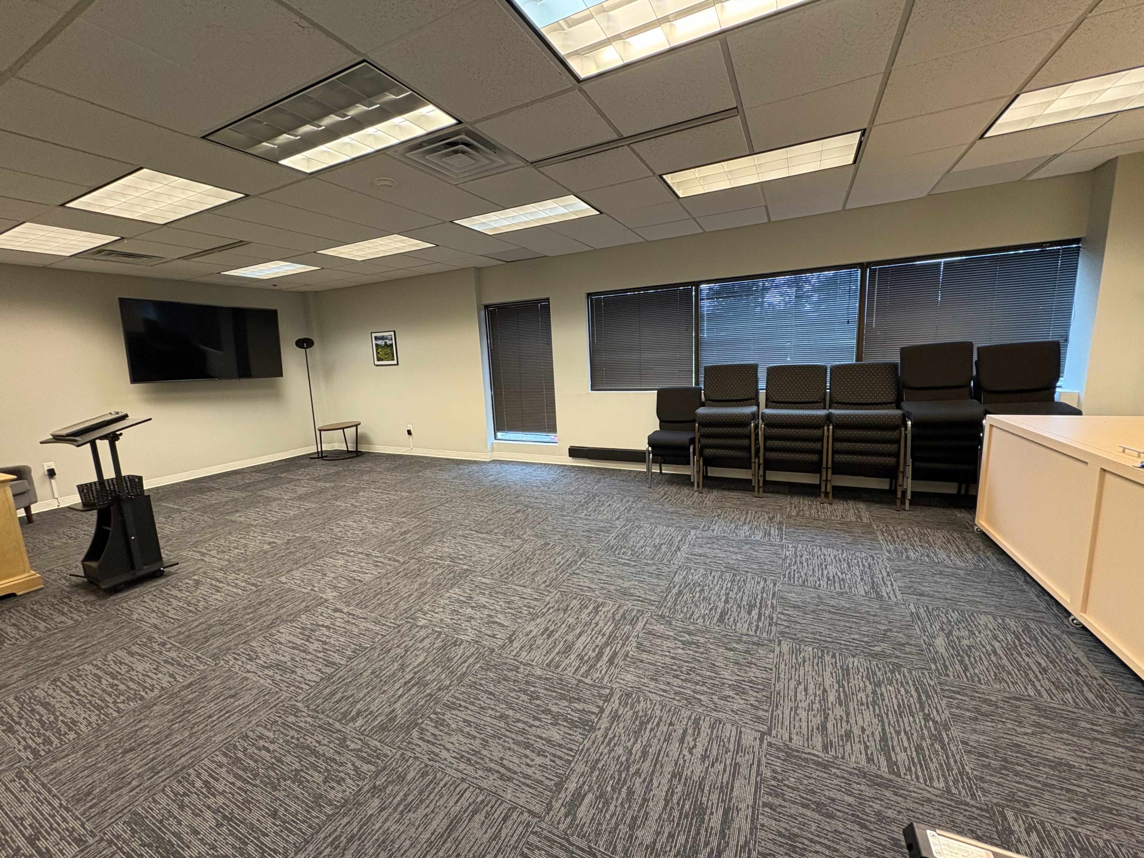 Flexible private offices and professional meeting rooms in a vibrant suburban setting Image in Cedar Knolls, Cedar Knolls, NJ