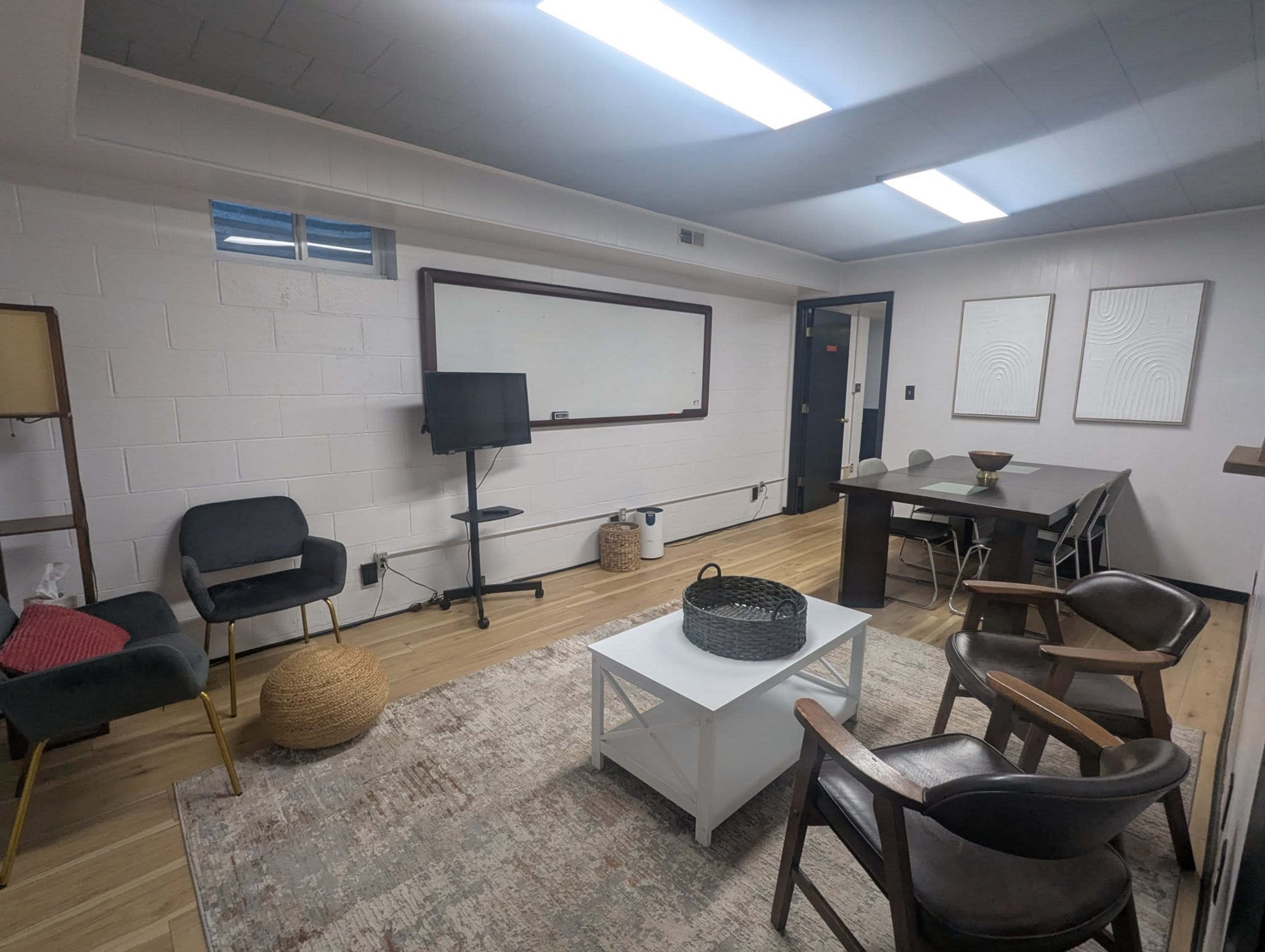 Central Danville Private Workspace and Conference Room Image in Danville Township, Danville, IL