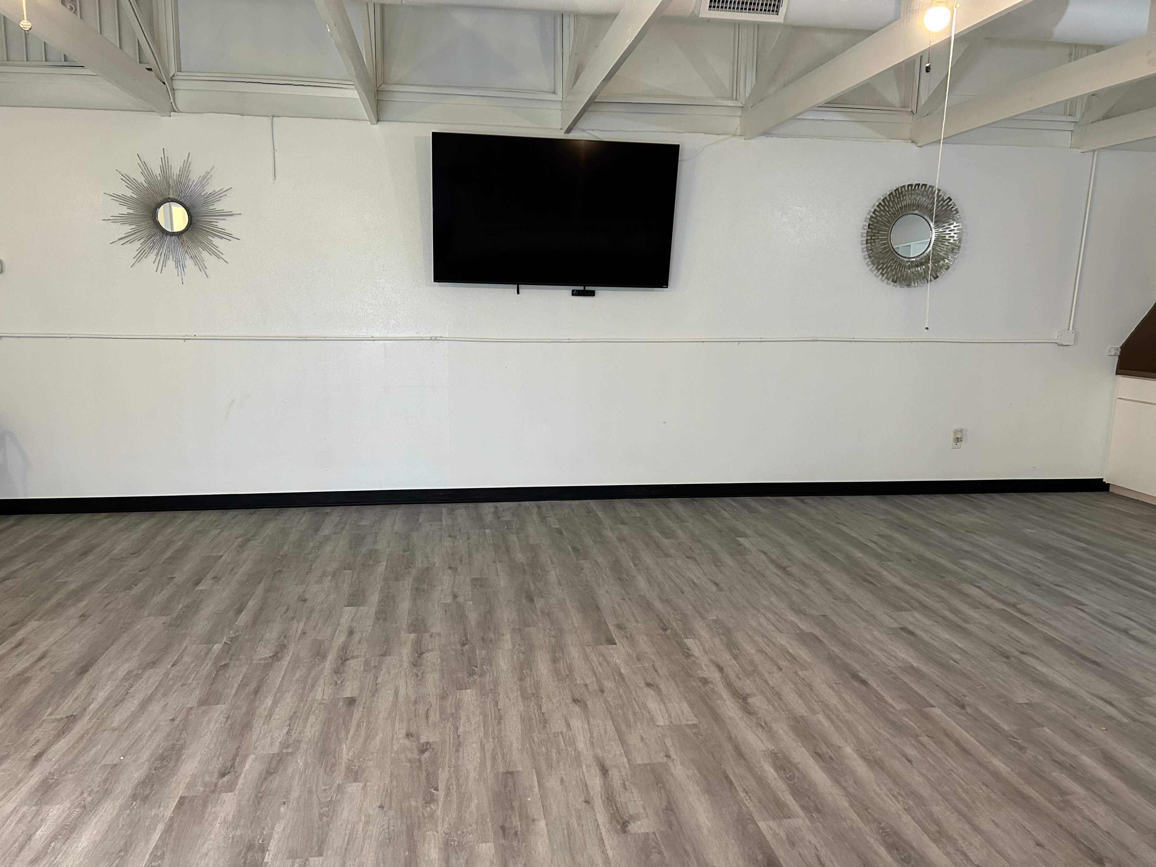 Urban Multipurpose and Spacious Event Center w/ Kitchen Image in Cedar Crest, Dallas, TX