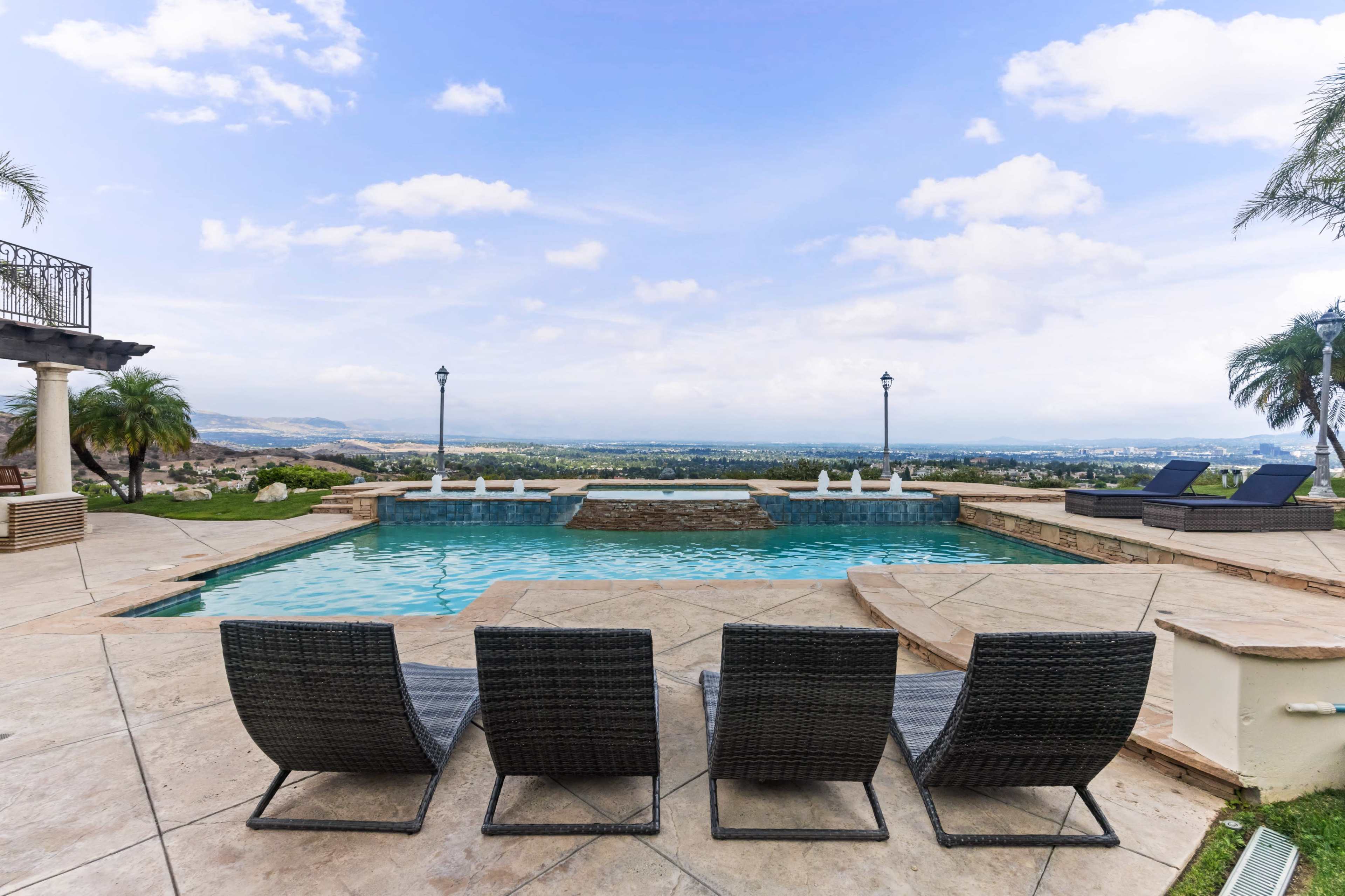 Modern Home with Spectacular Panoramic Views- Pool n Jacuzzi Image in West Hills, West Hills, CA