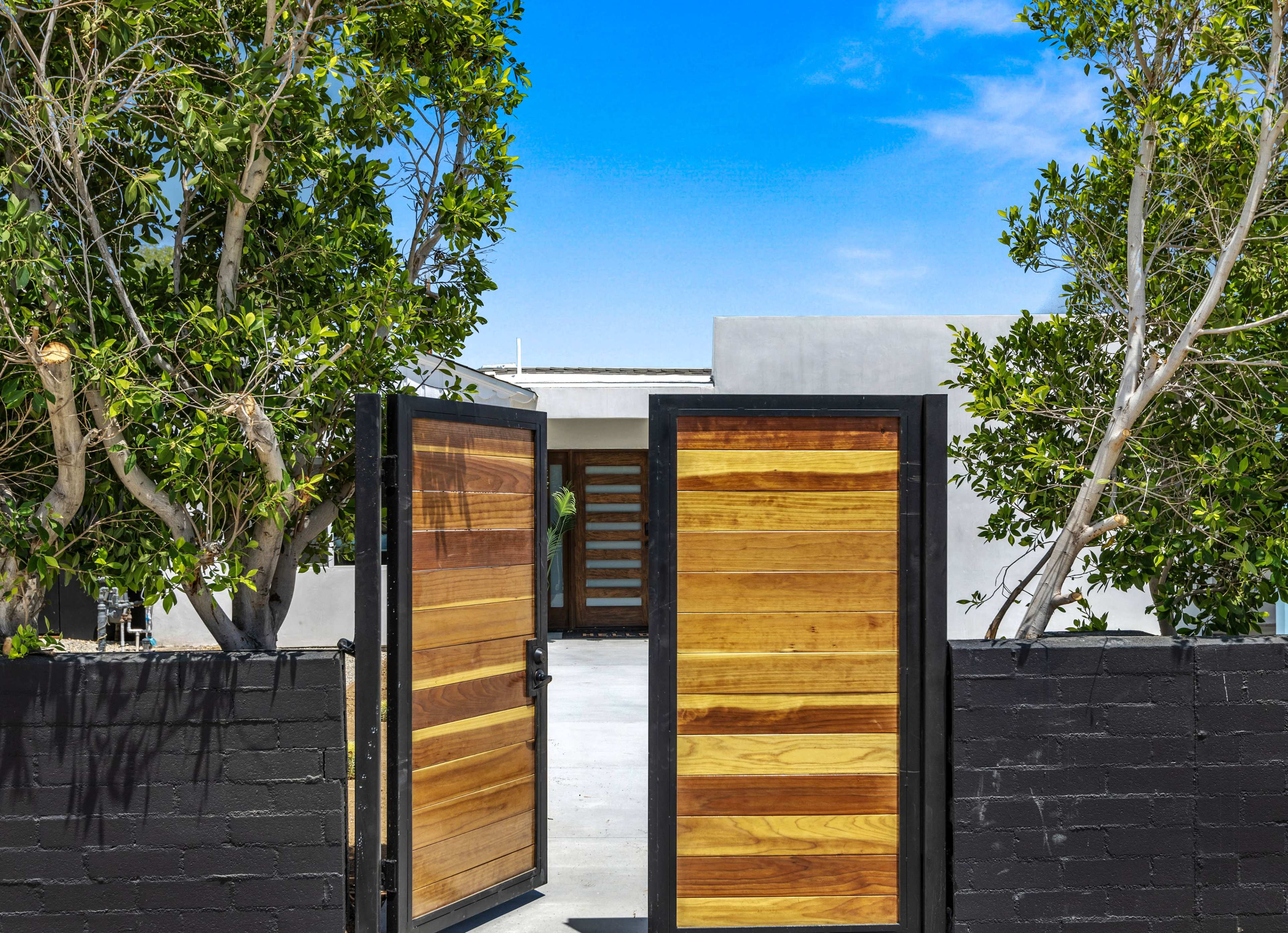 Desert Paradise Dream Home Image in Palm Springs, Palm Springs, CA
