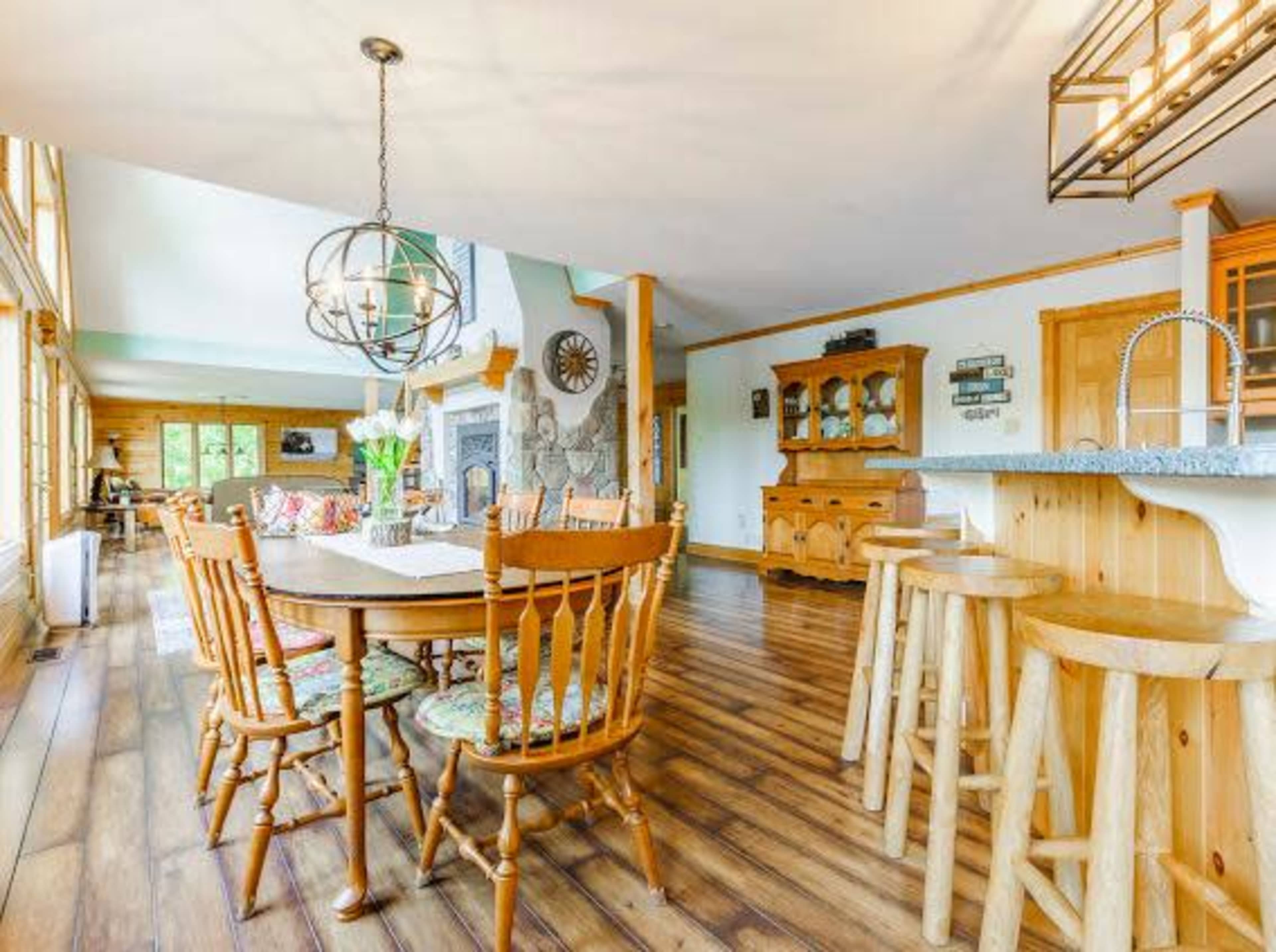 Waterfront property Image in Trent Lakes, Buckhorn, ON