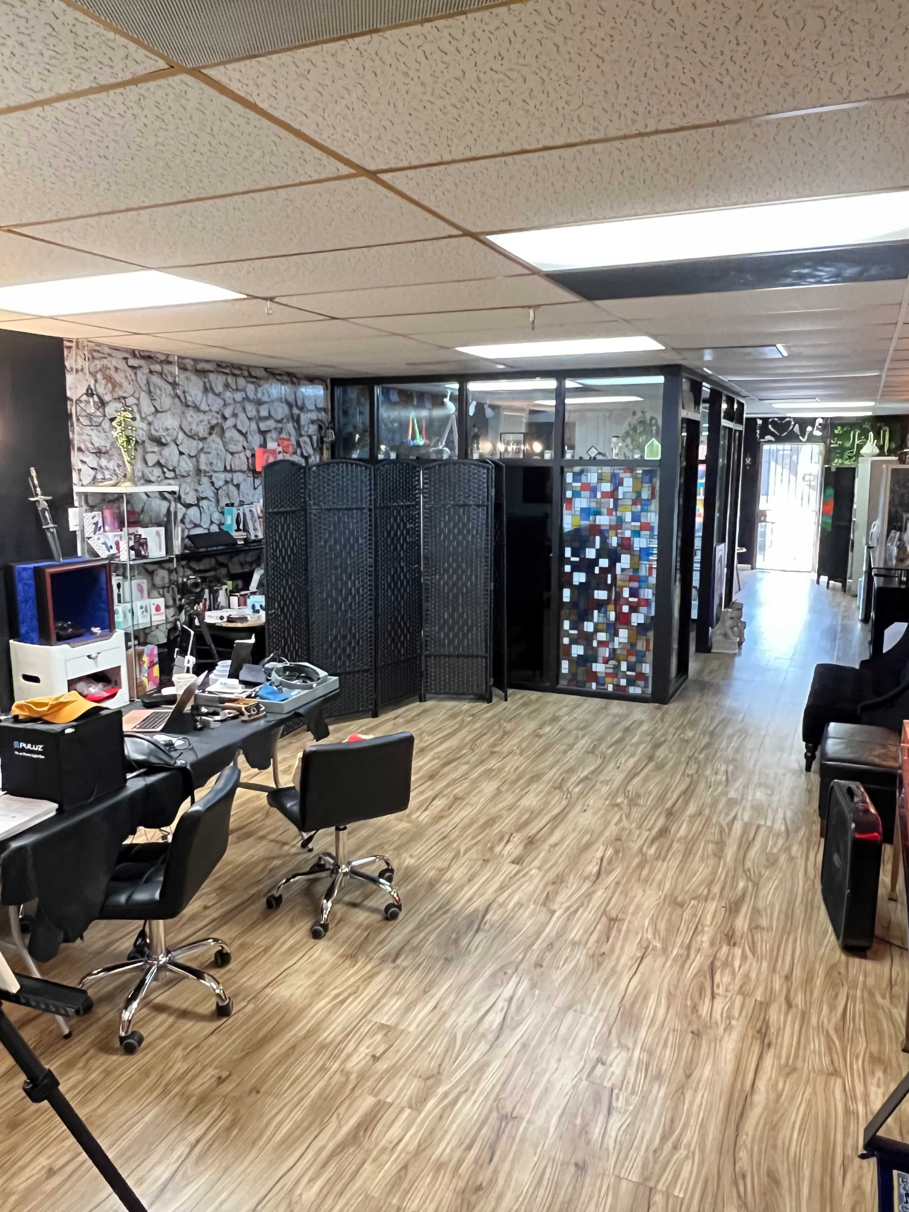 Cozy, urban city, street level, design and tattoo studio with roof access Image in Hyde Park, Los Angeles, CA