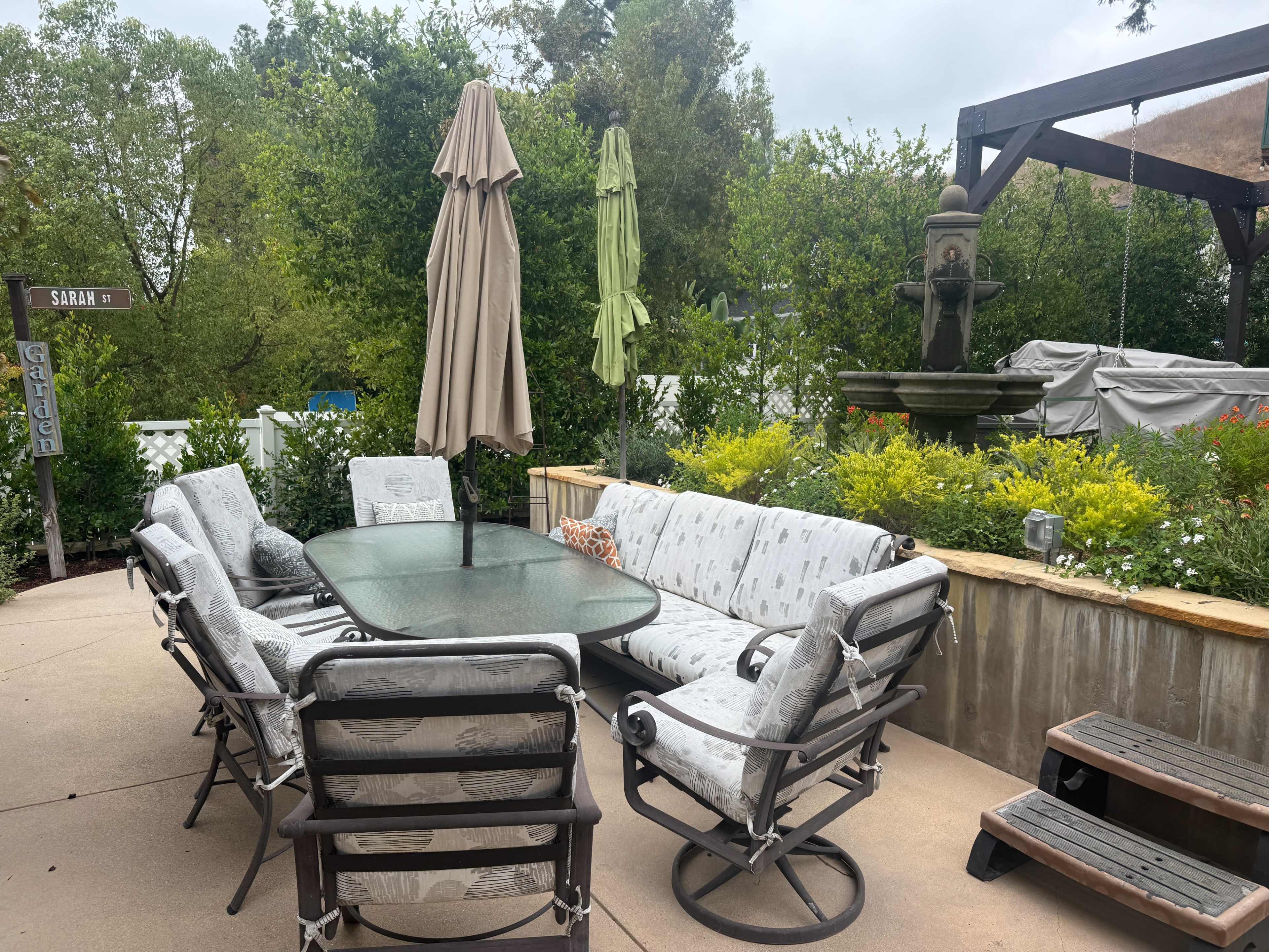 Dumont Backyard Image in Woodland Hills, Woodland Hills, CA