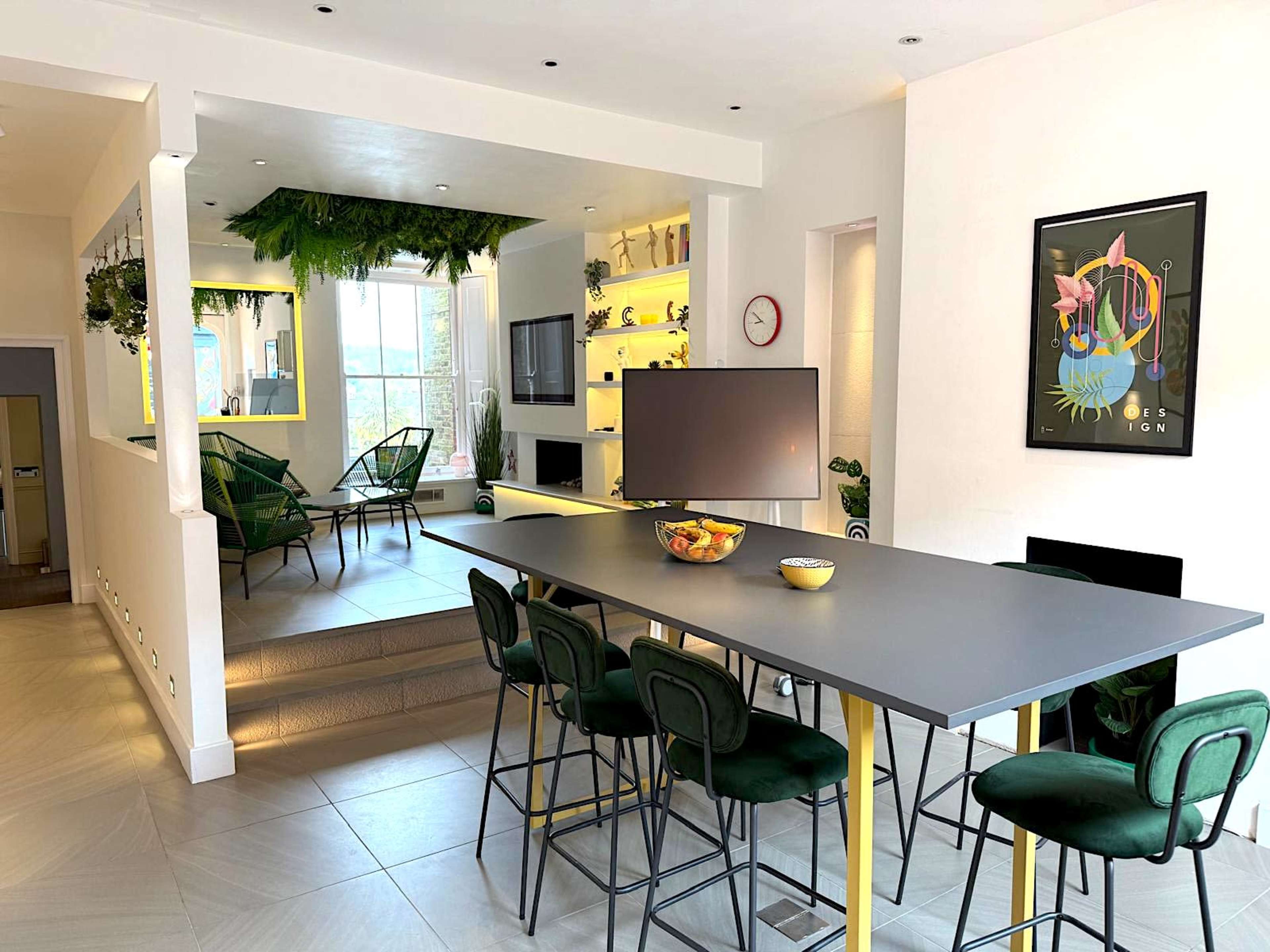 Bright, Stylish Event Space in Central Dorking – with High Street Access Image in Dorking, Dorking, ENG