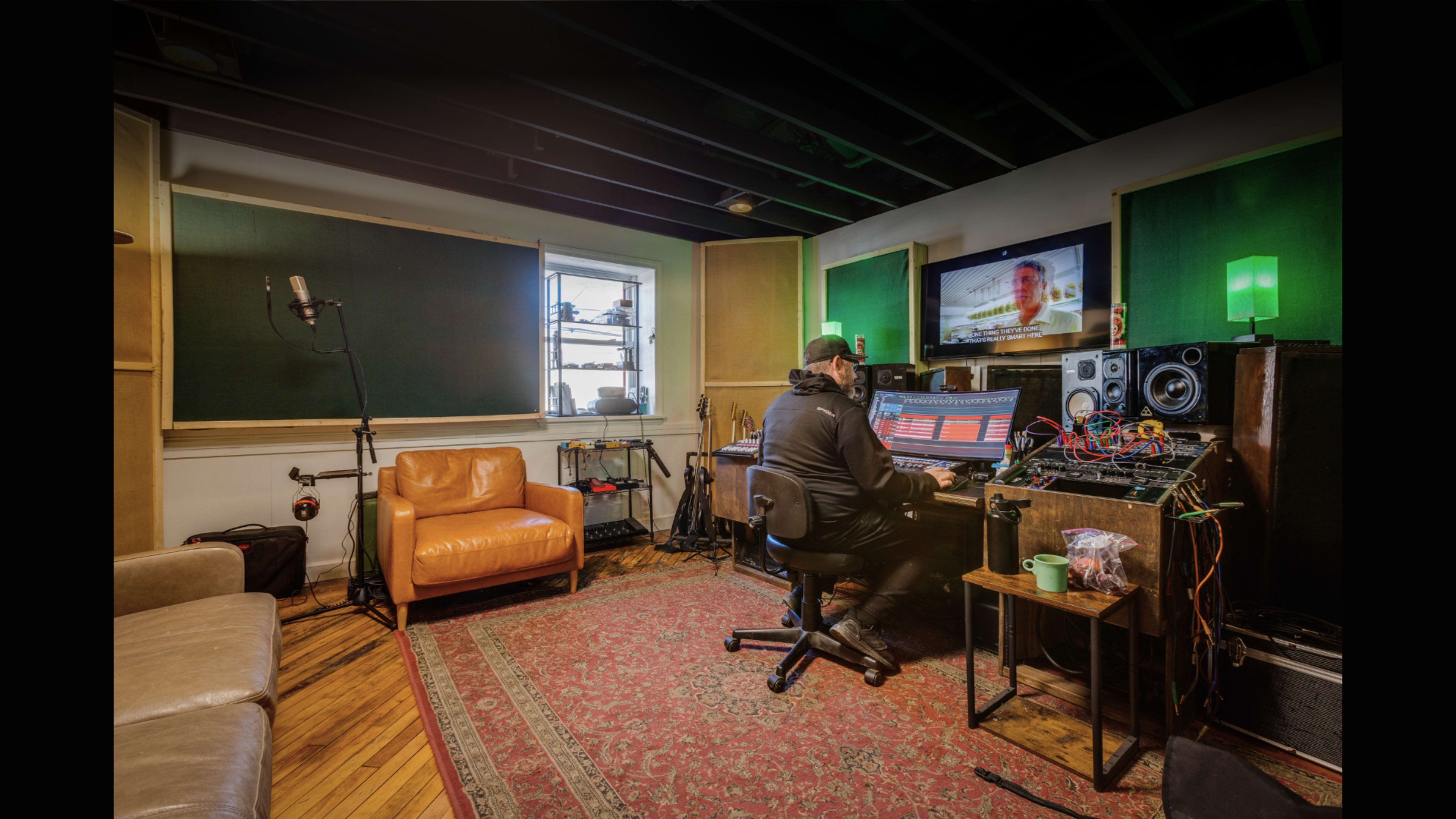 Elevated-Industrial Warehouse Studio Minutes from Downtown Image in Allentown, Pittsburgh, PA