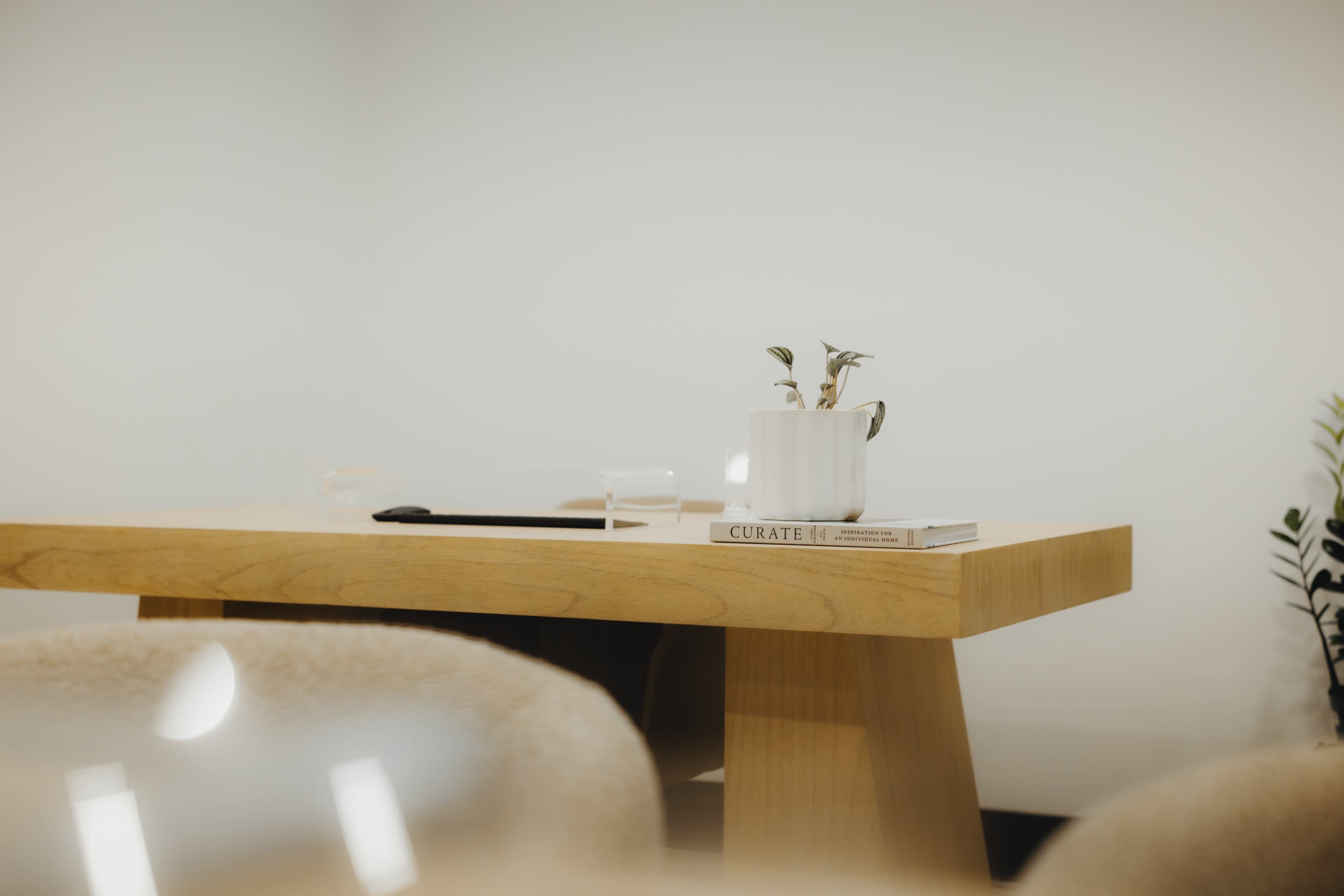 Modern Minimalist Dual Office Image in Whittier, Whittier, CA