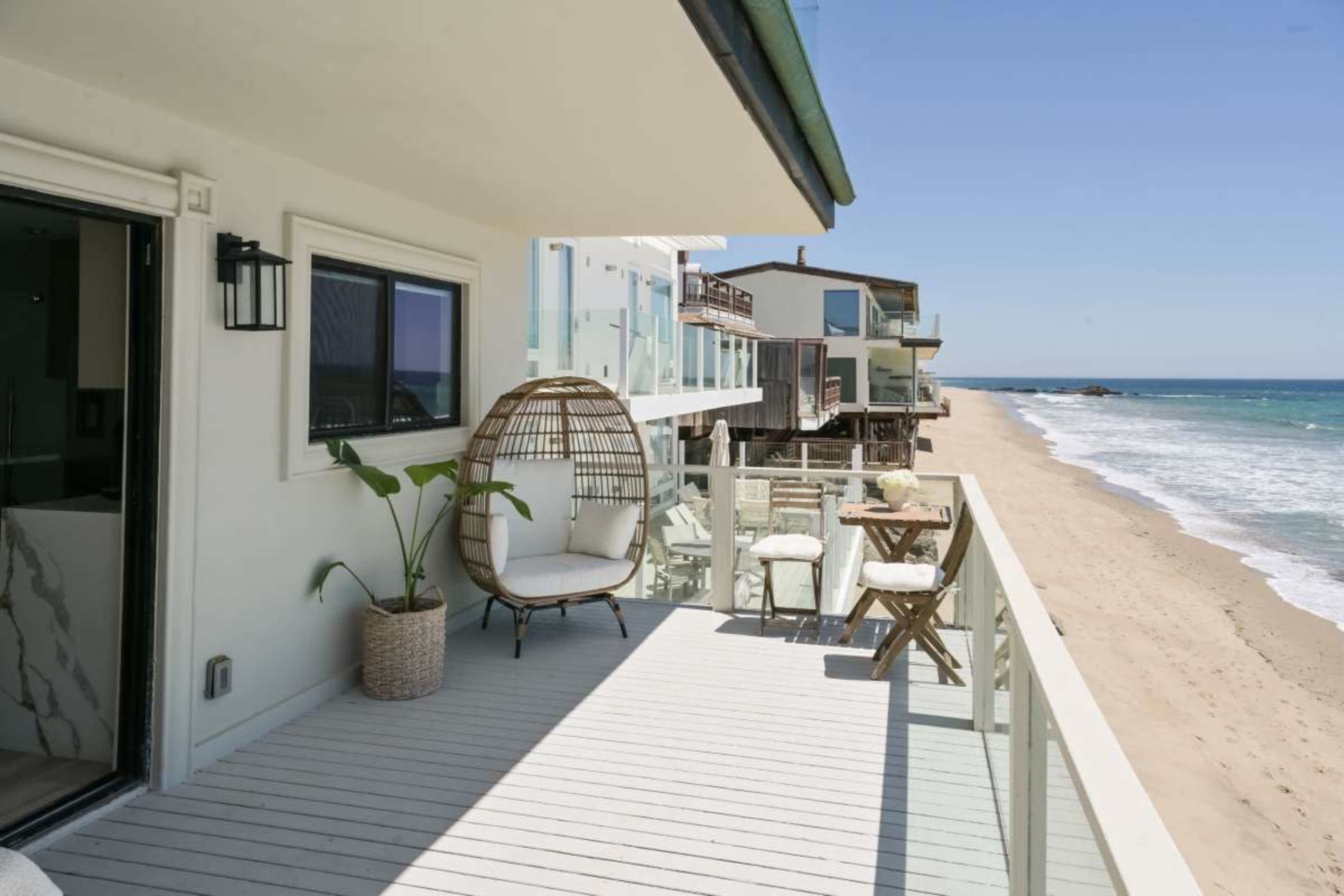 MALIBU BEACHFRONT HOME Image in Central Malibu, MALIBU, CA