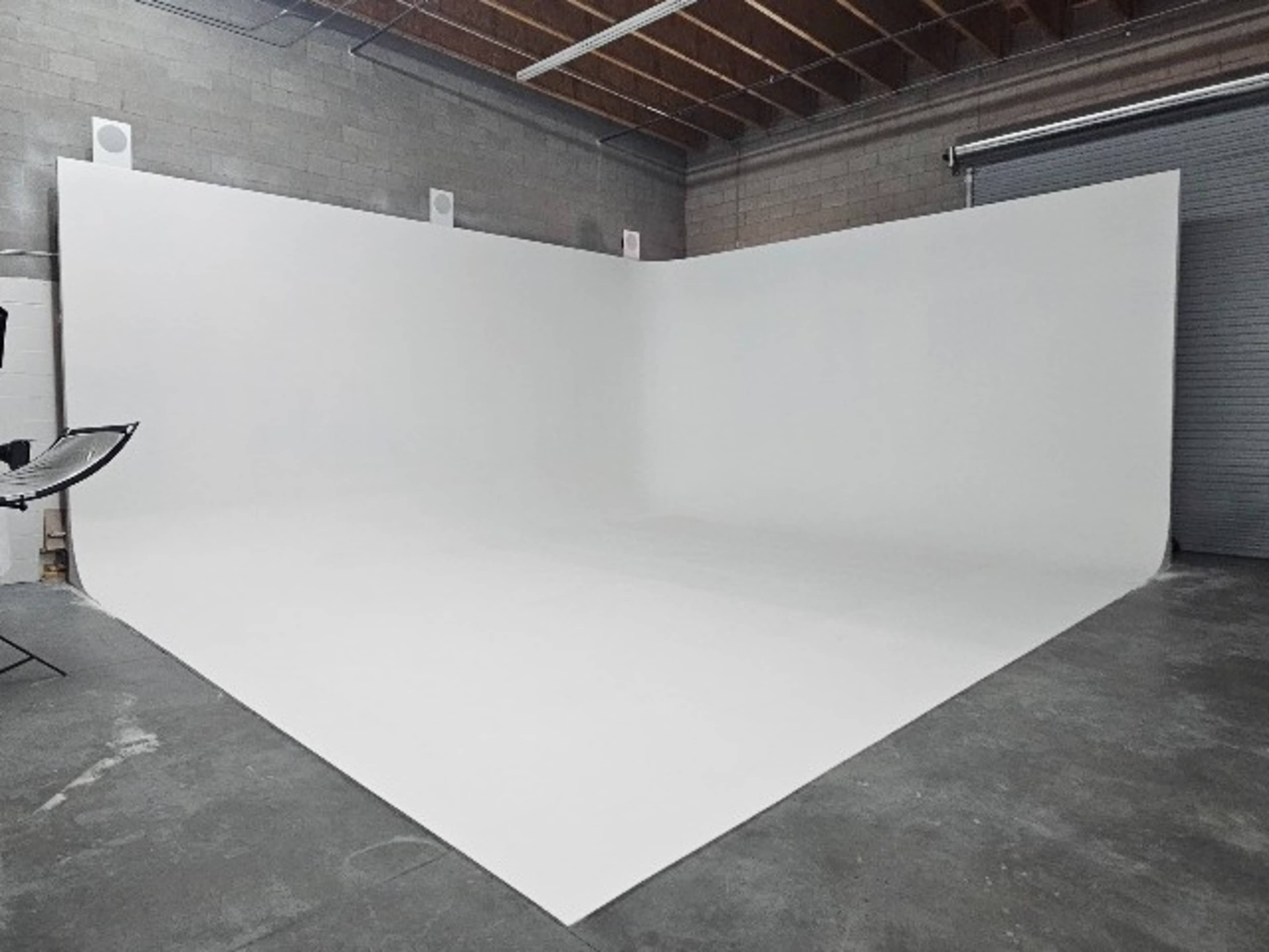 Cyclorama wall Fresh Repaint